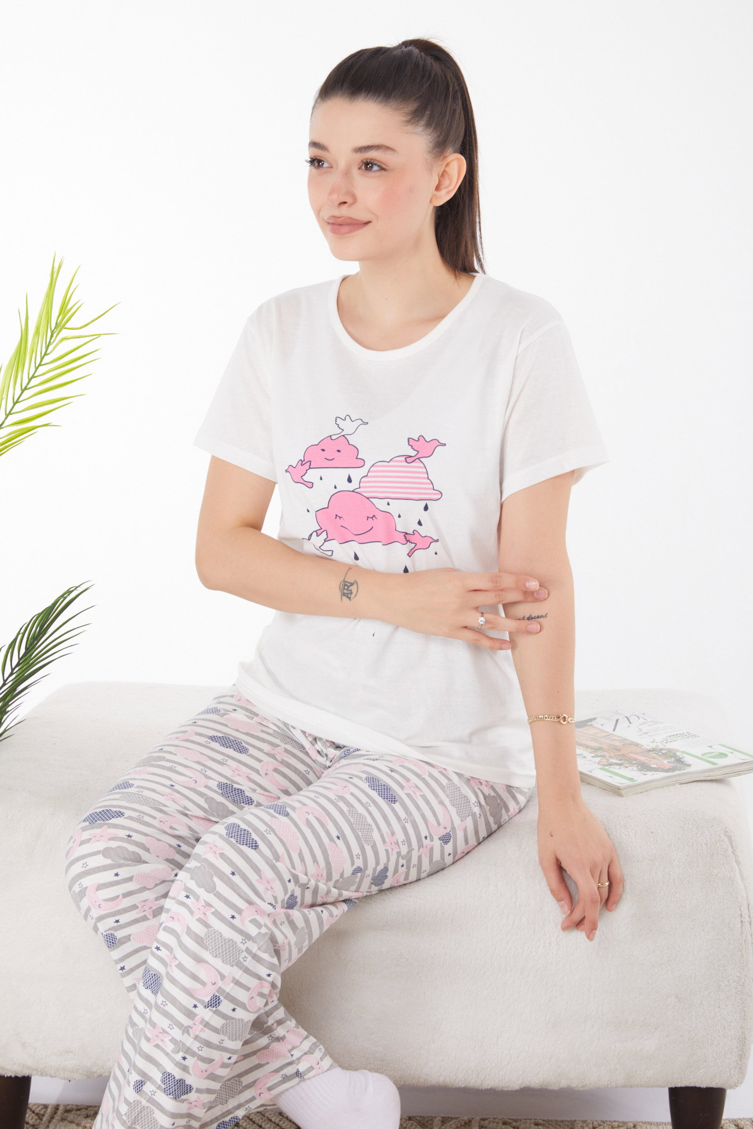 Düz Bisiklet Yaka Kadın Beyaz Baskılı Pijama Takımı - 25823 - 3