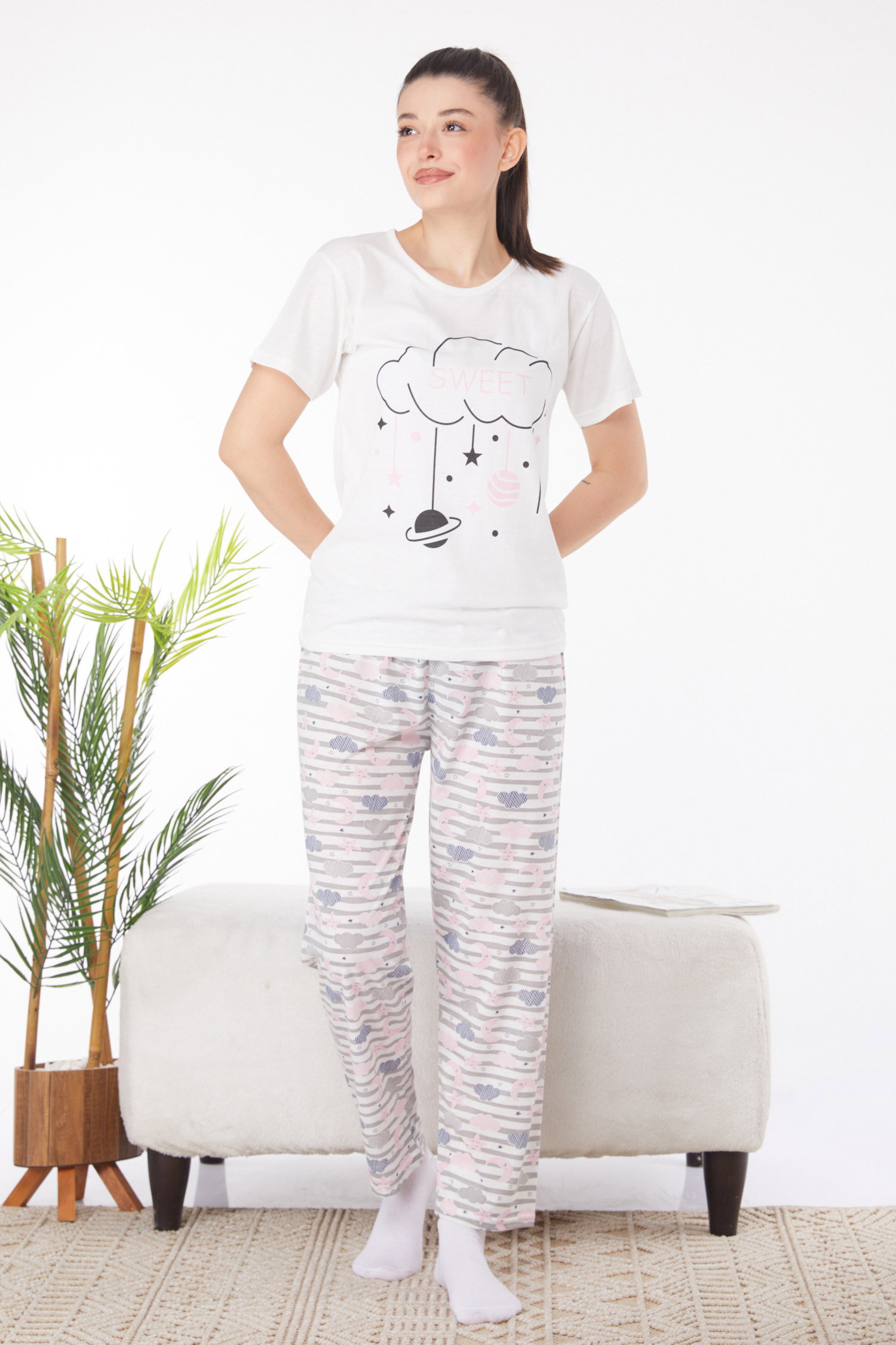 Düz Bisiklet Yaka Kadın Beyaz Baskılı Pijama Takımı - 25827 - 1