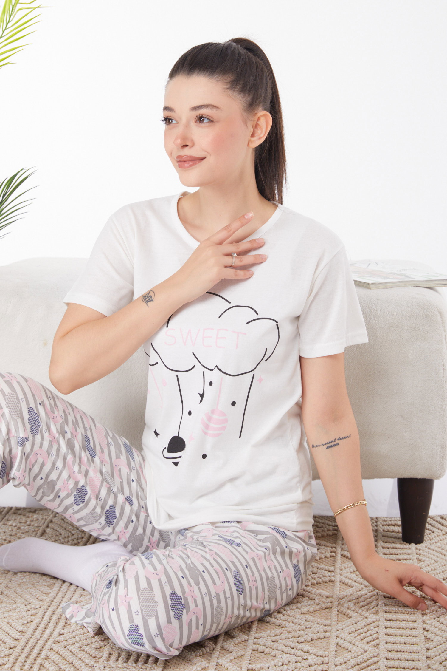Düz Bisiklet Yaka Kadın Beyaz Baskılı Pijama Takımı - 25827 - 3