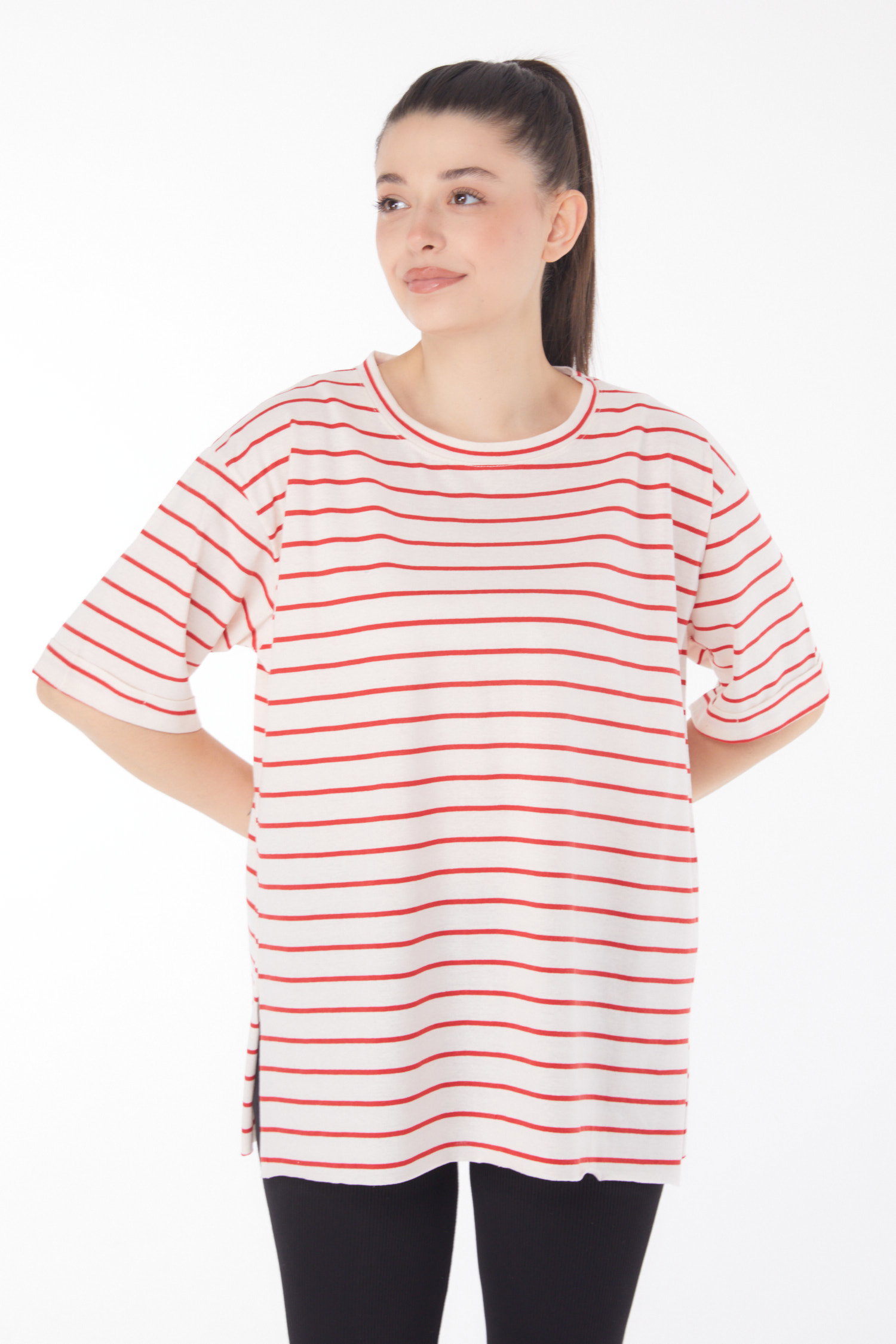 Düz Bisiklet Yaka Kadın Beyaz Kirmizi Çizgili Kısa Kollu T-shirt - 25840 - 2