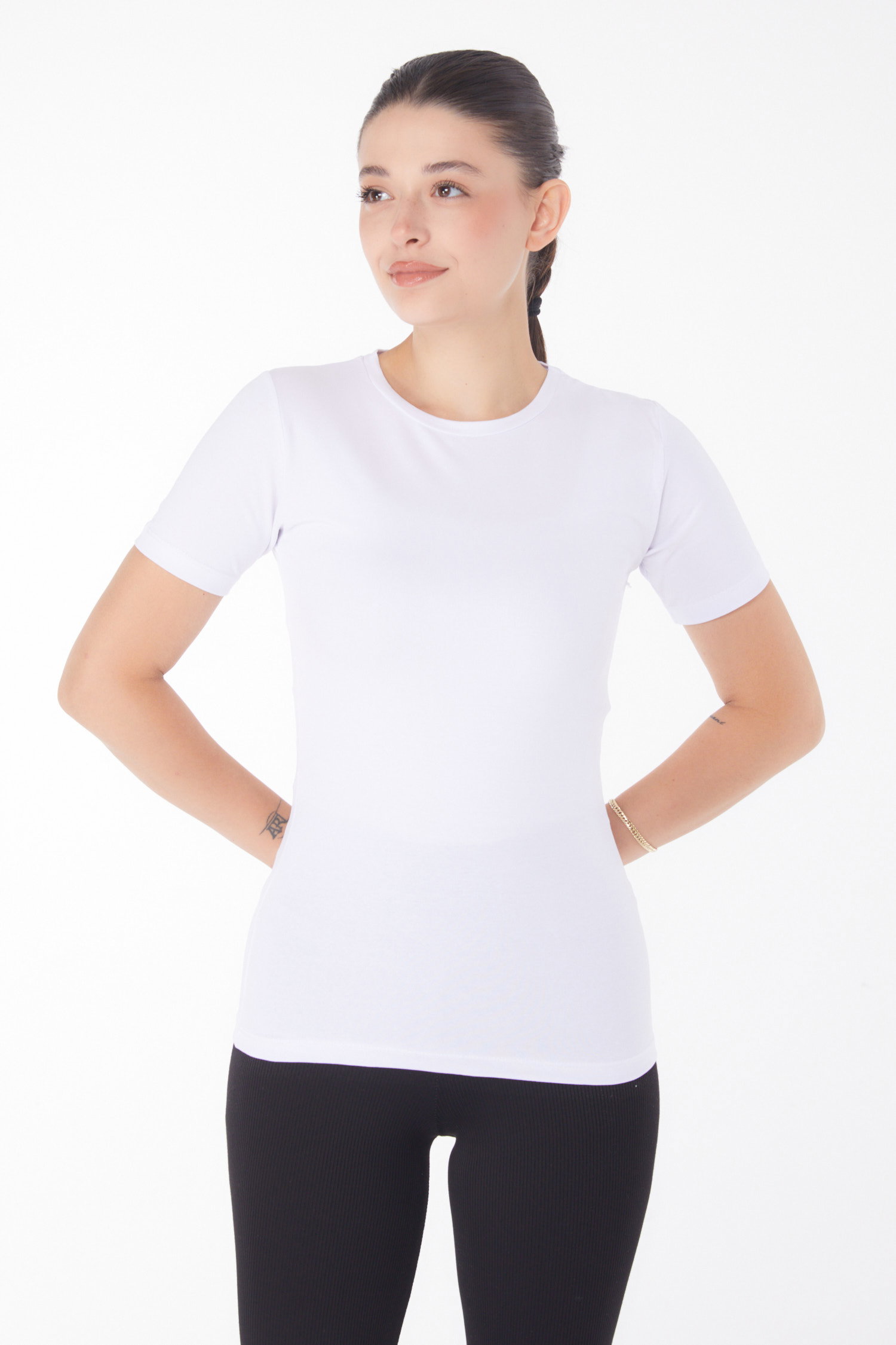 Düz Bisiklet Yaka Kadın Beyaz Kısa Kollu T-shirt - 25768 - 1