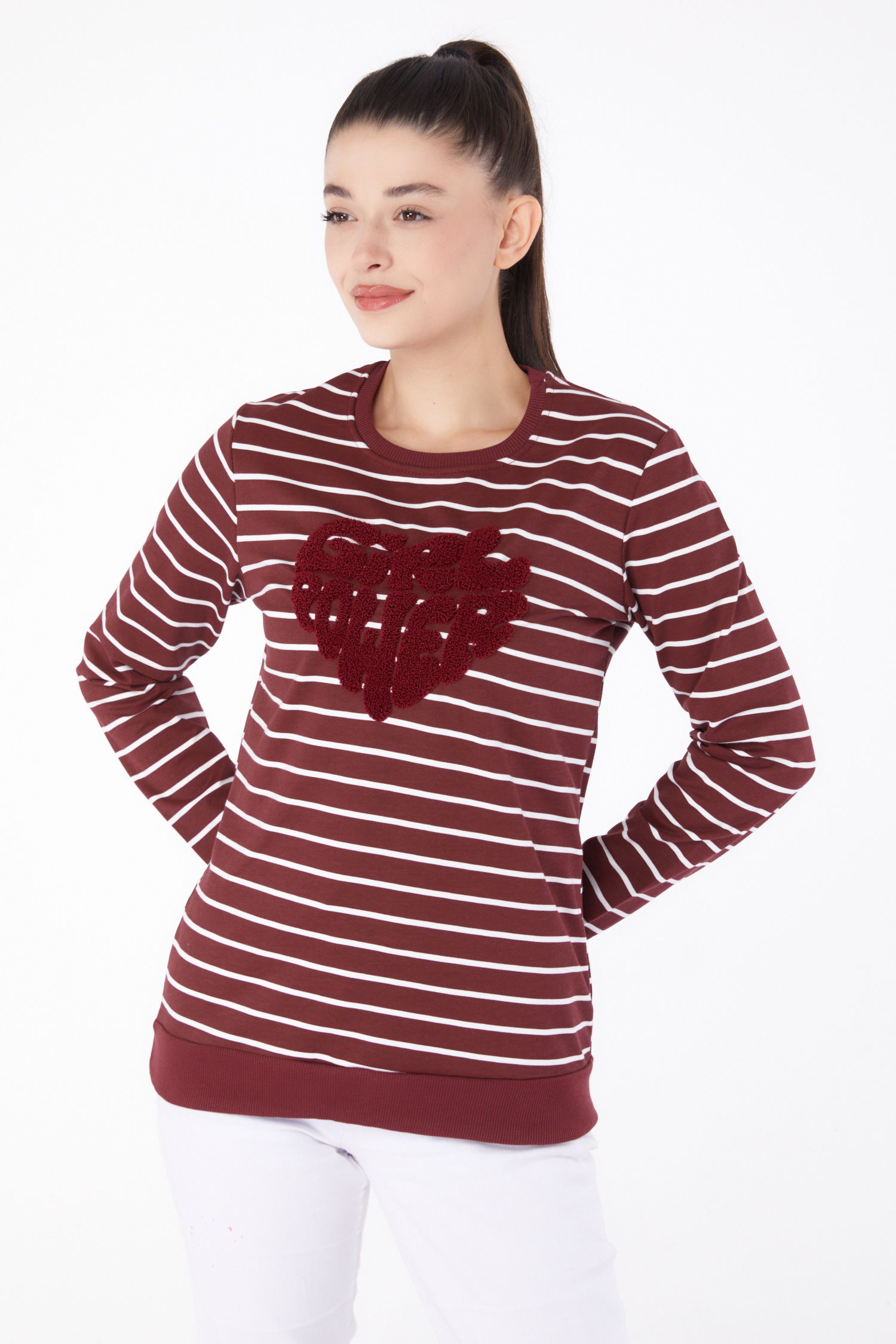 Düz Bisiklet Yaka Kadın Bordo Nakışlı Sweatshirt - 26288 - 2