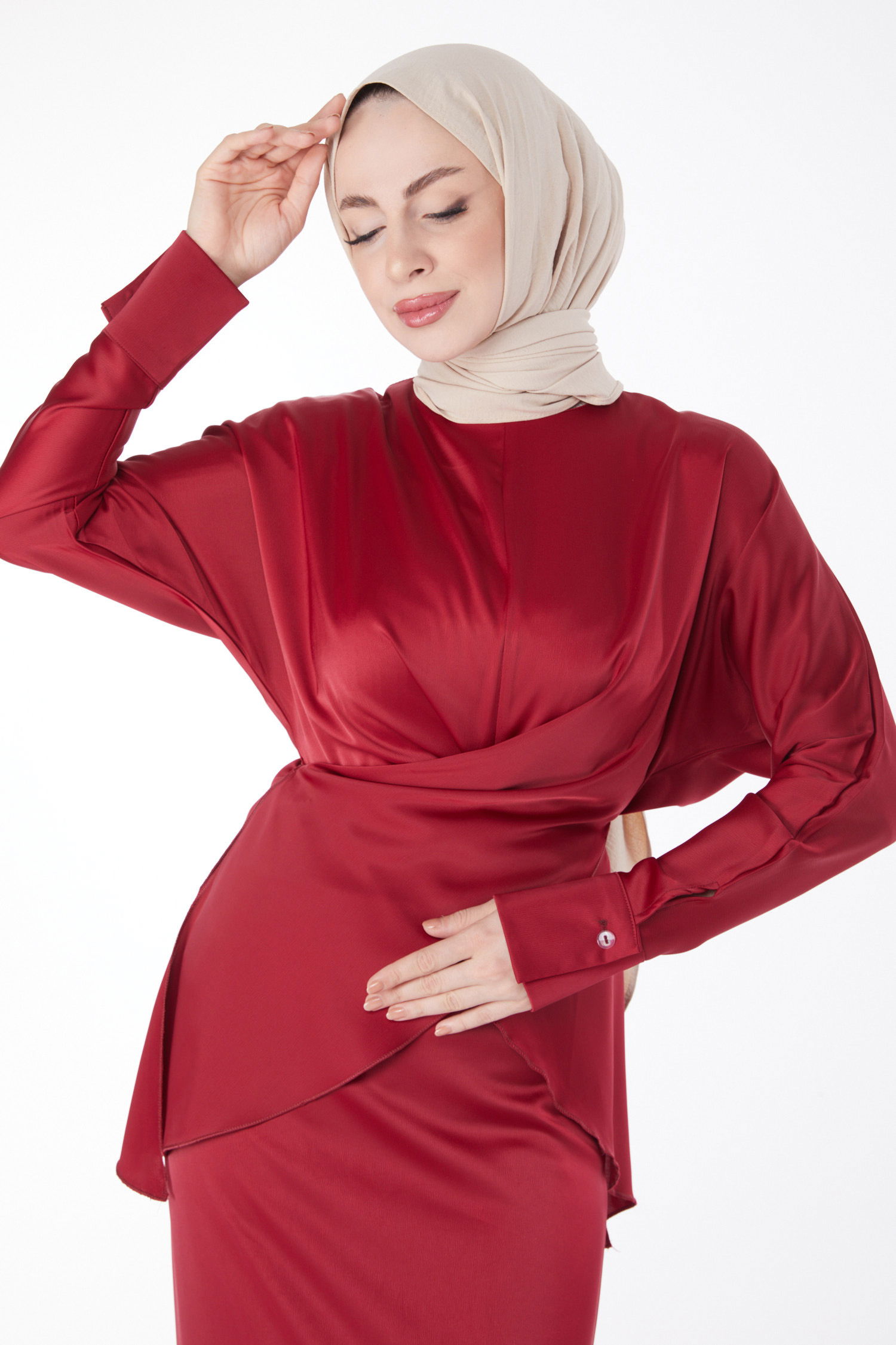 Düz Bisiklet Yaka Kadın Bordo Yırtmaç Ve Bağcık Detaylı İkili Takım - 24999 - 3