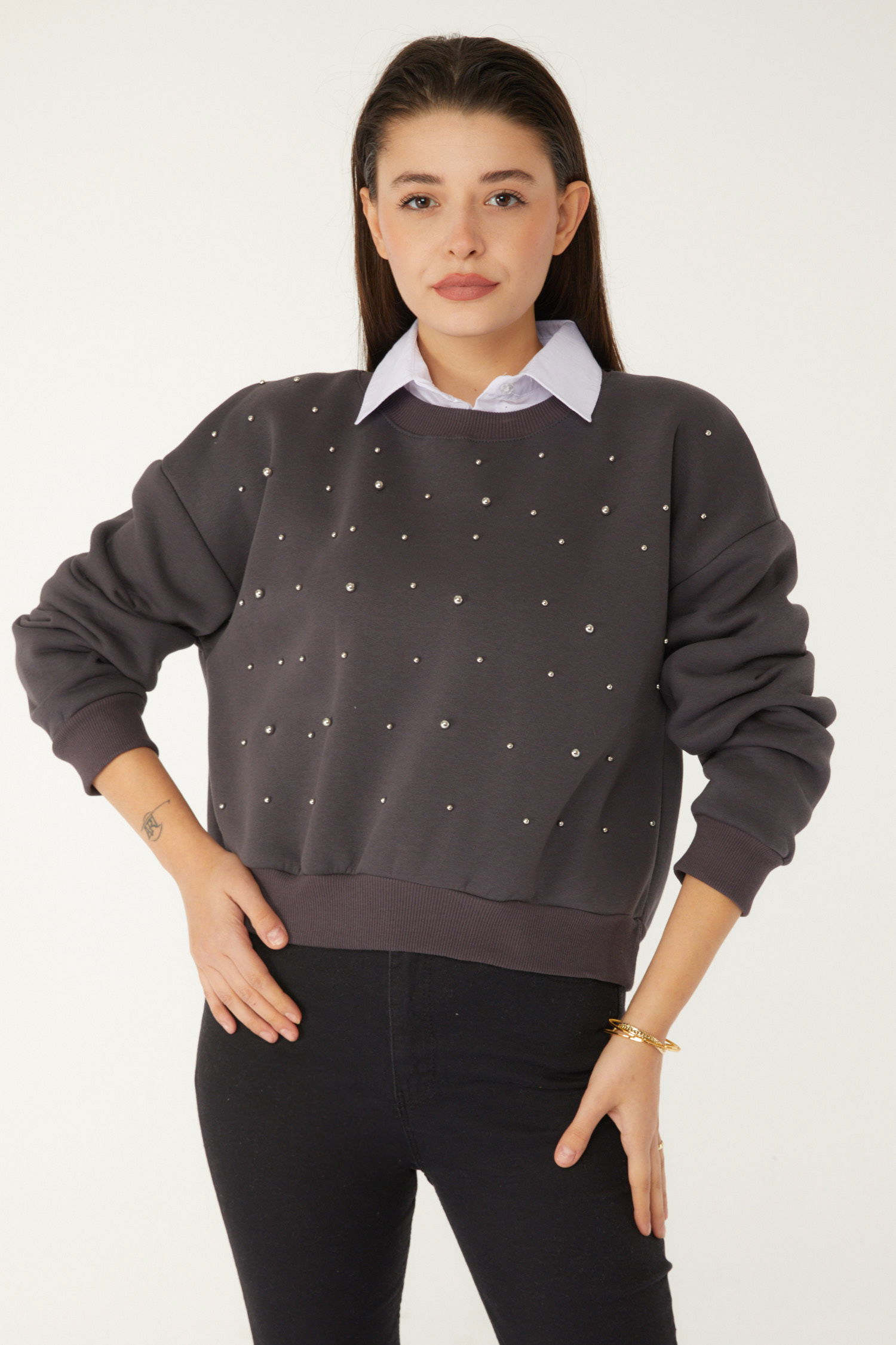 Düz Bisiklet Yaka Kadın Füme Boncuklu Sweatshirt - 26541 - 4