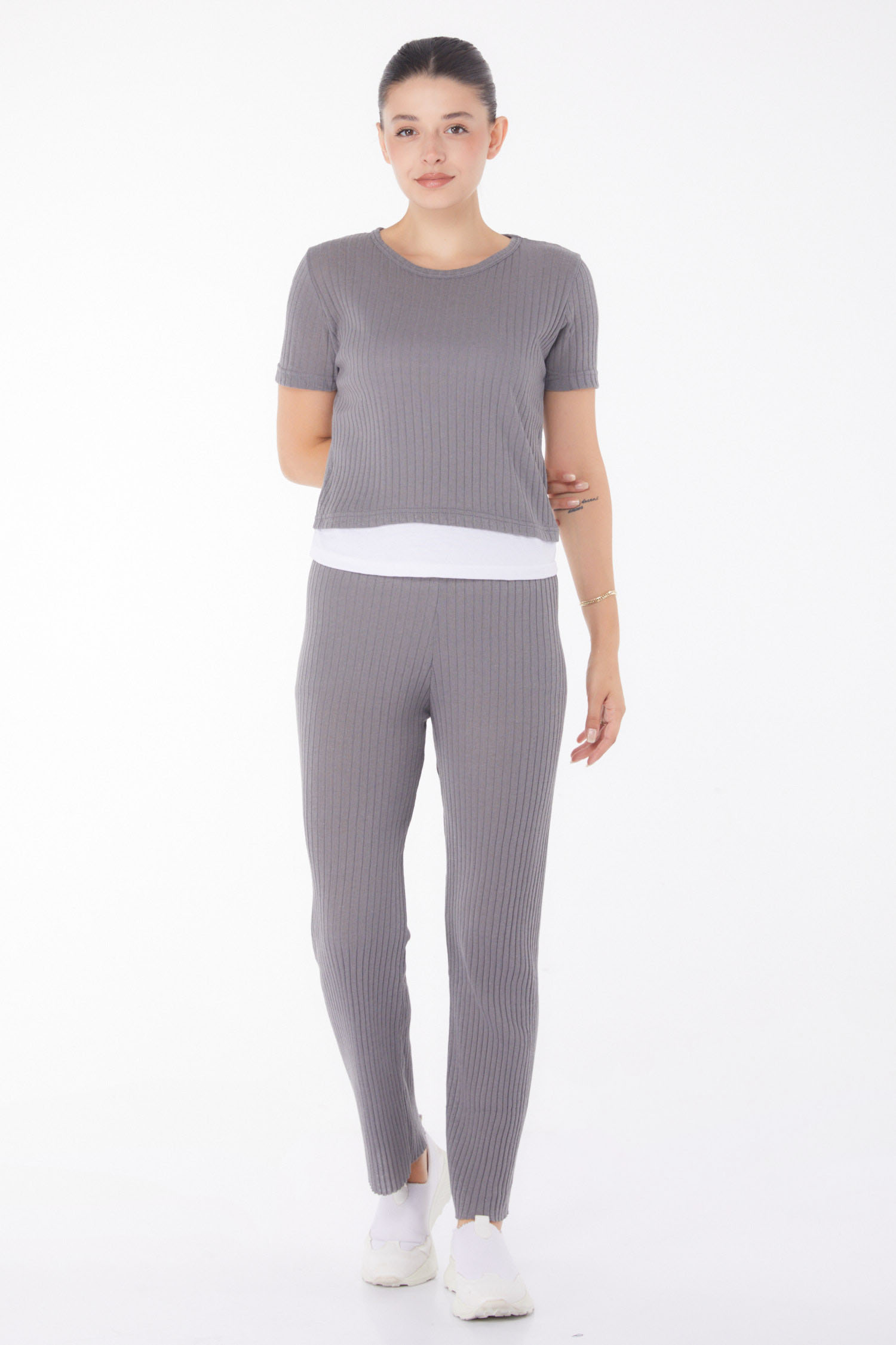 Düz Bisiklet Yaka Kadın Füme T-shirt Pantolon İkili Takım - 25952 - 2