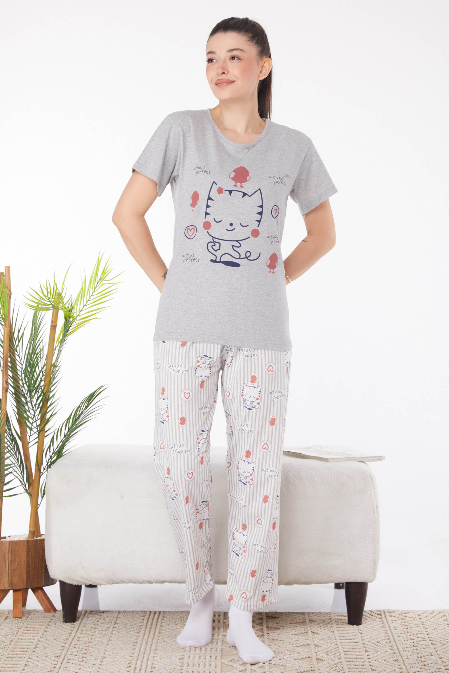 Düz Bisiklet Yaka Kadın Gri Baskılı Pijama Takımı - 25813 - 1