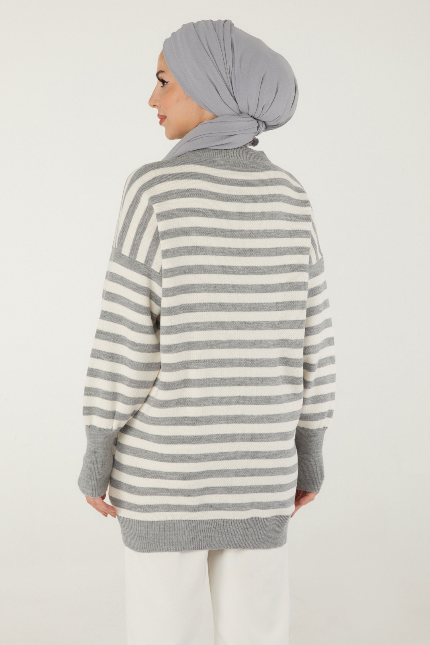 Düz Bisiklet Yaka Kadın Gri Çizgili Kazak - 26499 - 6