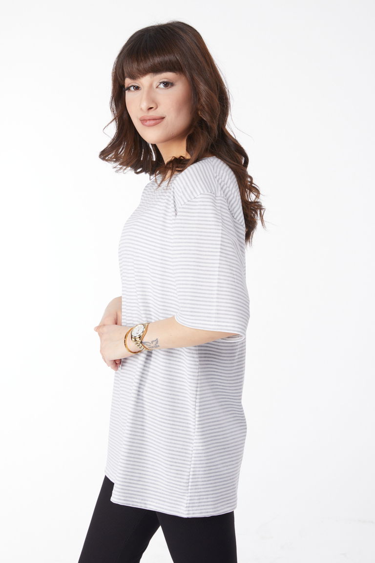 Düz Bisiklet Yaka Kadın Gri Çizglİi T-short - 25119 - TOFİSA