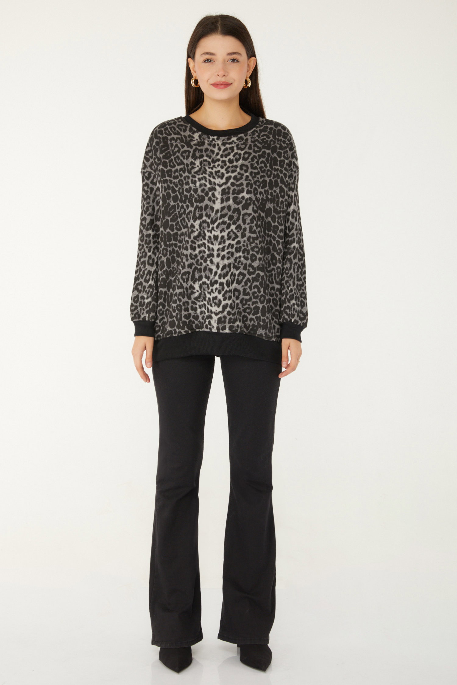 Düz Bisiklet Yaka Kadın Gri Leopar Desenli Sweat - 26535 - 2