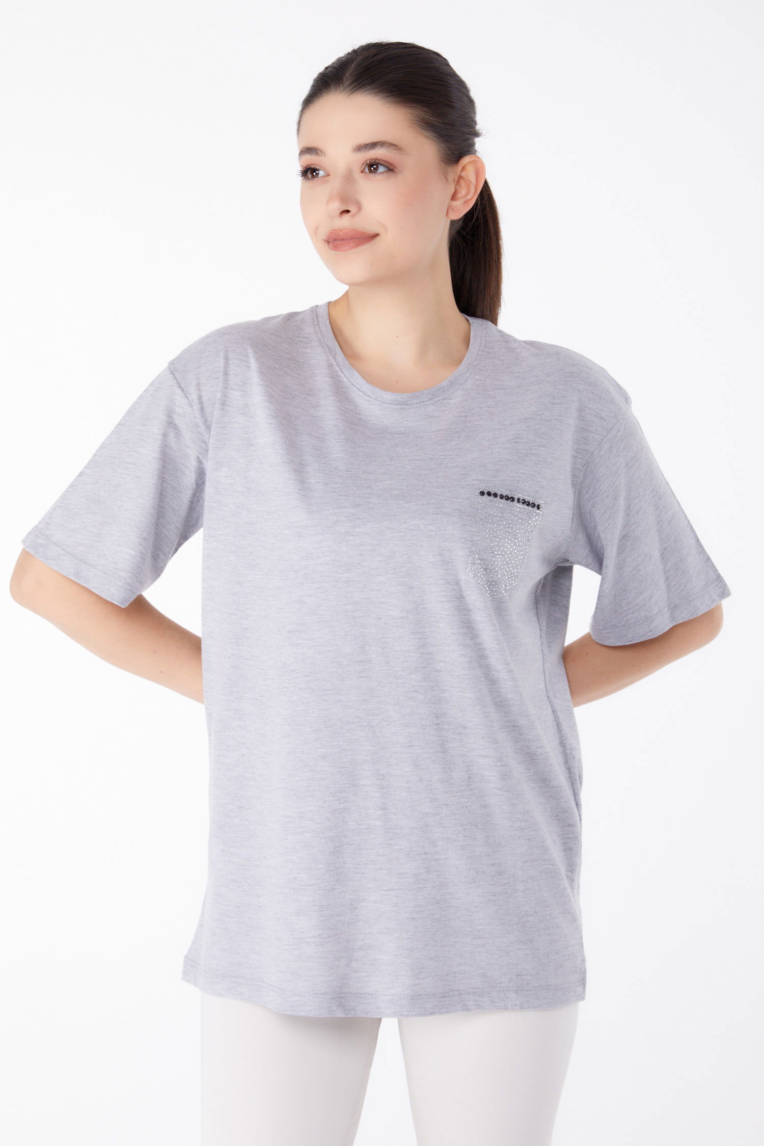 Düz Bisiklet Yaka Kadın Gri Taşlı T-Shirt - 25475 - 1