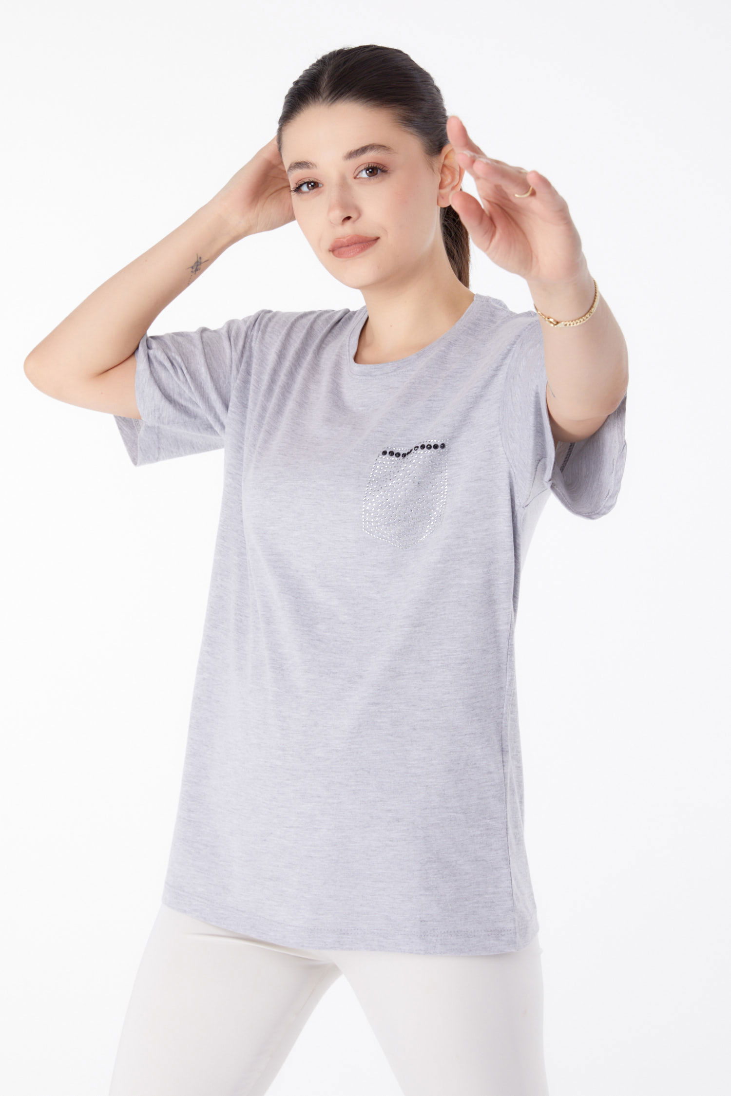 Düz Bisiklet Yaka Kadın Gri Taşlı T-Shirt - 25475 - 3