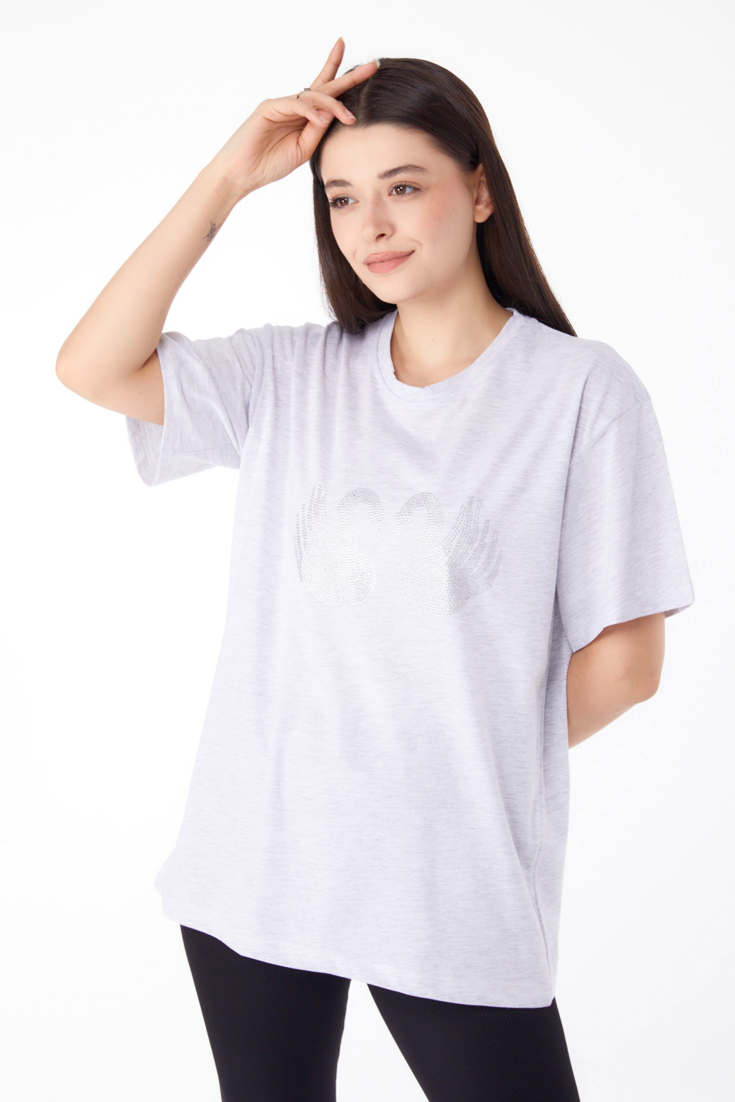 Düz Bisiklet Yaka Kadın Gri Taşlı T-shirt - 25696 - 1