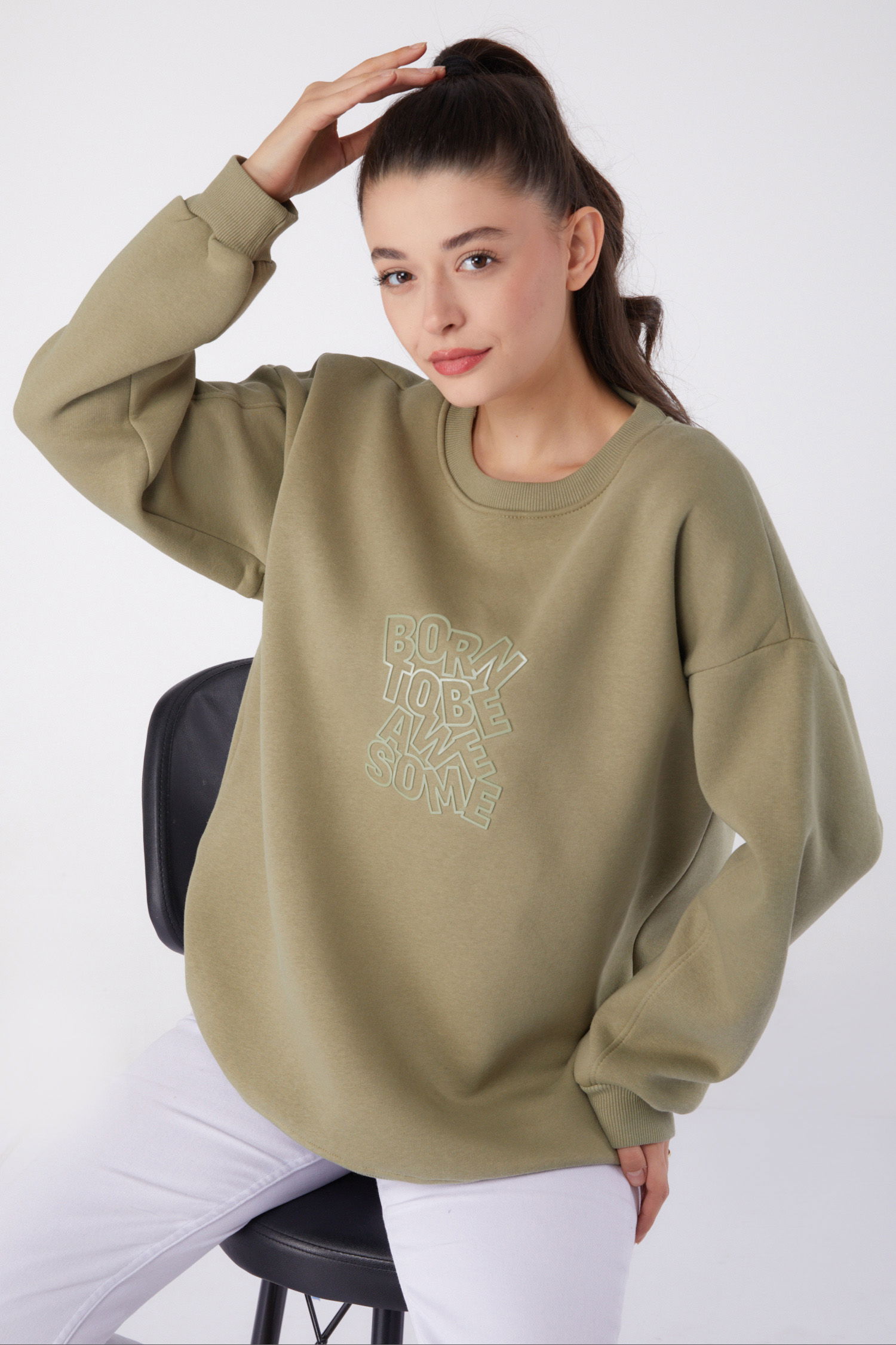 Düz Bisiklet Yaka Kadın Haki Baskılı Sweatshirt - 26475 - 1