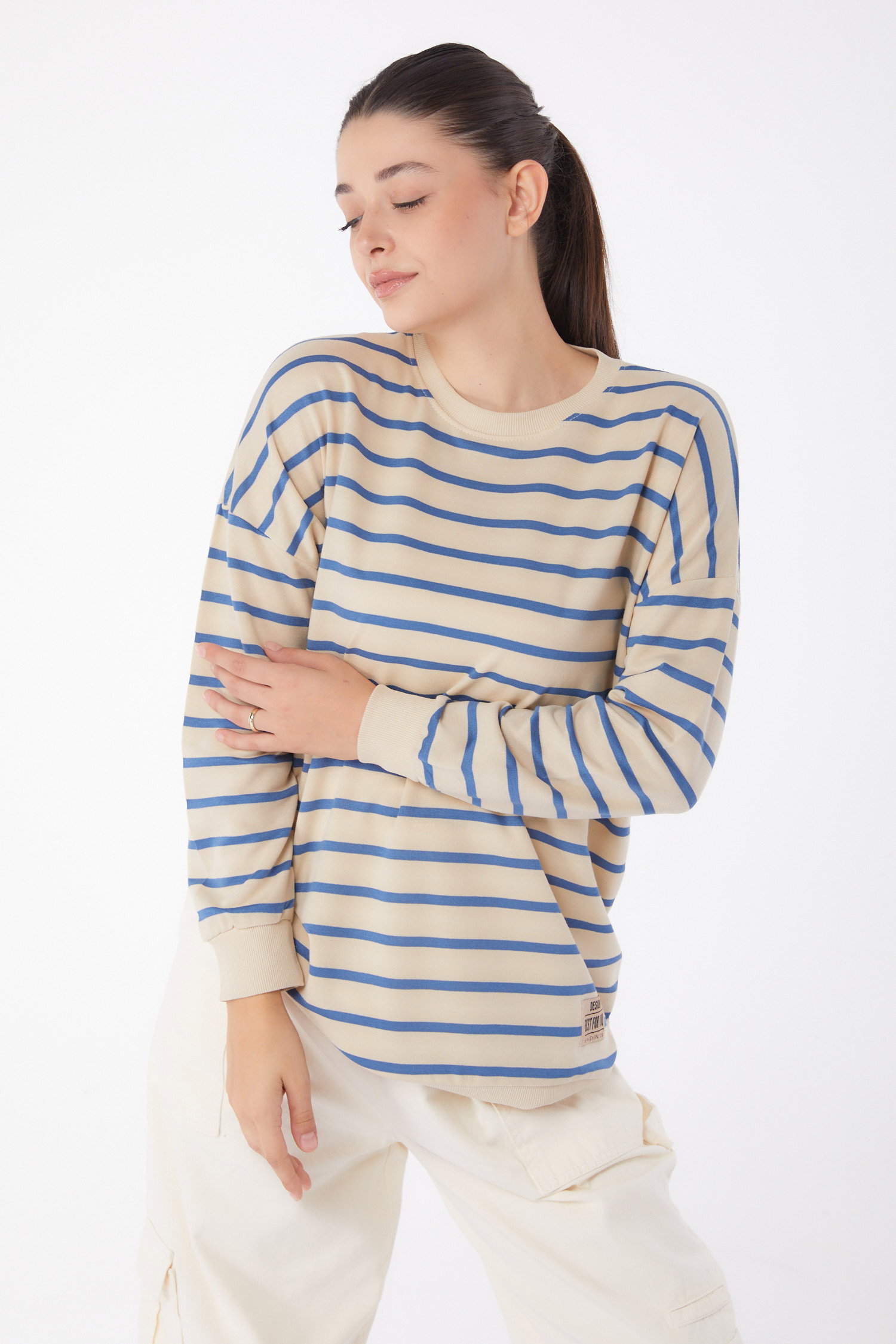 Düz Bisiklet Yaka Kadın Indigo Çizgili Armalı Sweatshirt - 26115 - 3