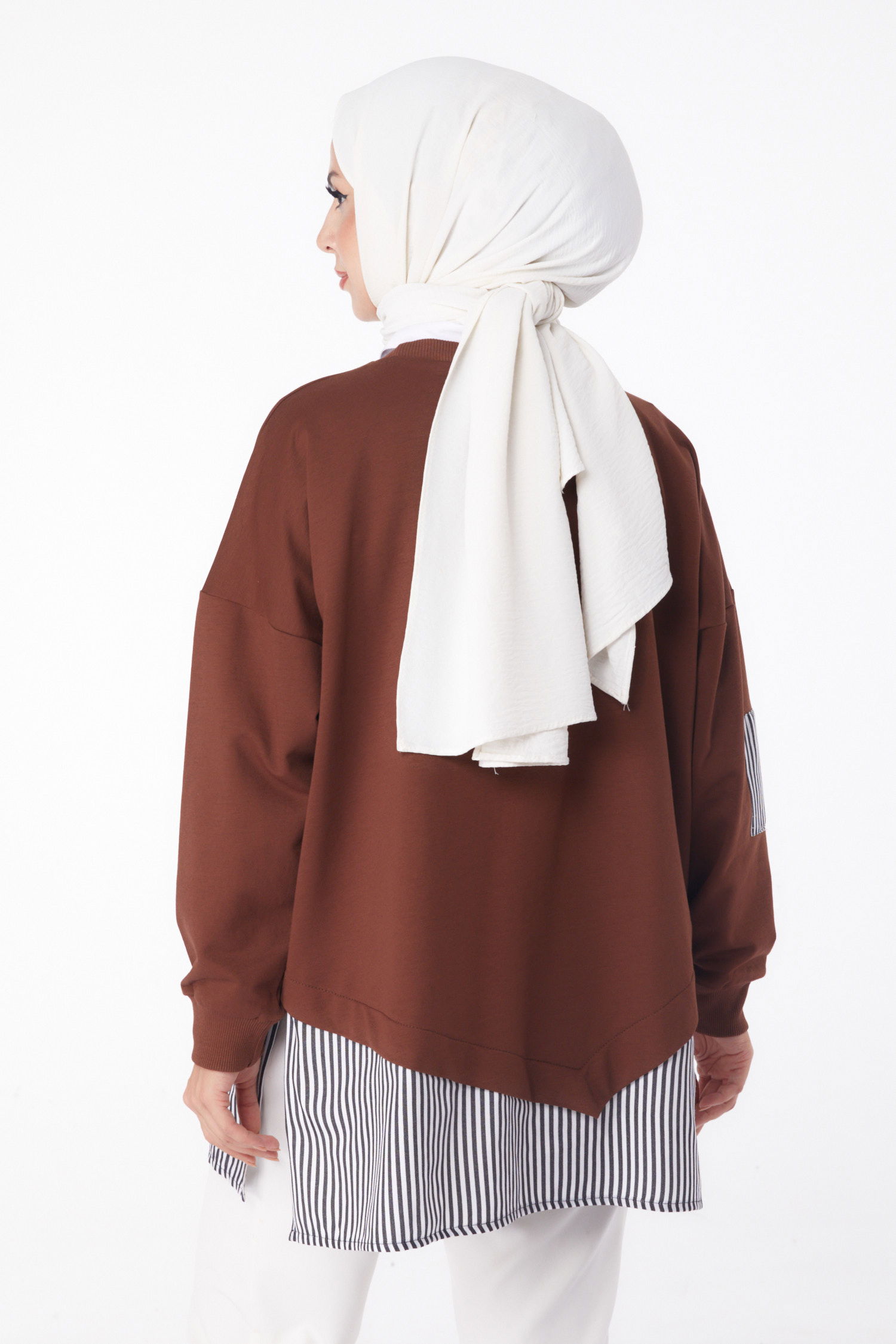 Düz Bisiklet Yaka Kadın Kahve Çizgili Sweat - 26222 - 4