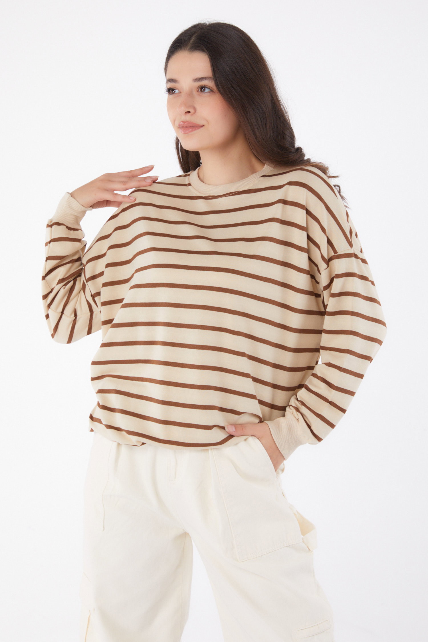 Düz Bisiklet Yaka Kadın Kahve Çizgili Sweatshirt - 26048 - 2