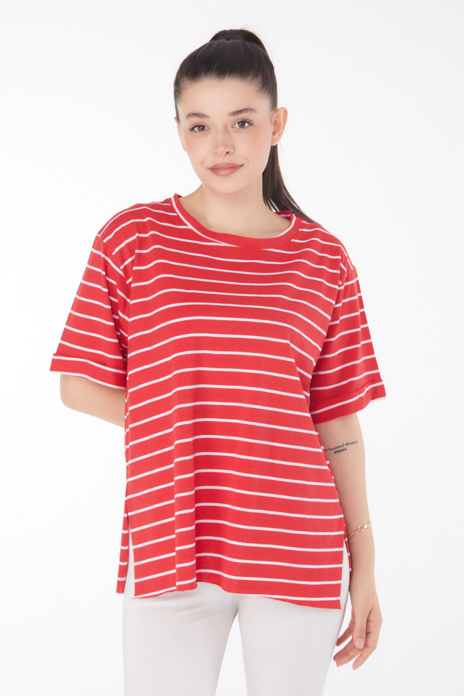 Düz Bisiklet Yaka Kadın Kirmizi Çizgili Kısa Kollu T-shirt - 25840 - 2