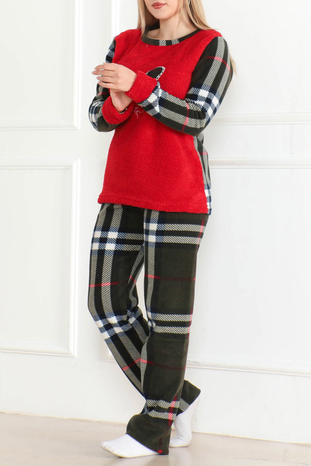 Nakışlı Peluş Polar Pijama Takım Kirmizi - 26631 - 2