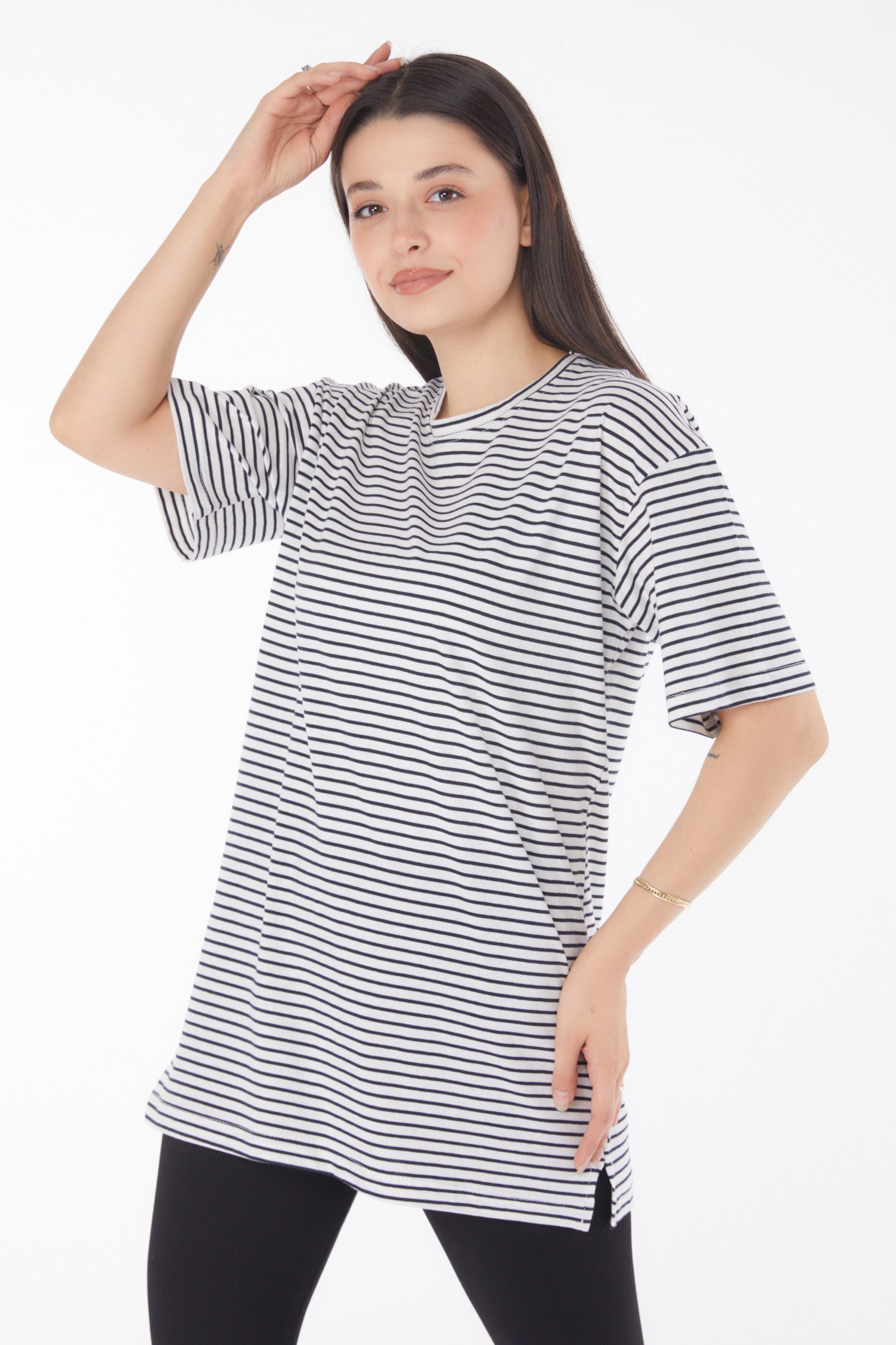 Düz Bisiklet Yaka Kadın Lacivert Çizgili Kısa Kollu T-shirt - 25762 - 3