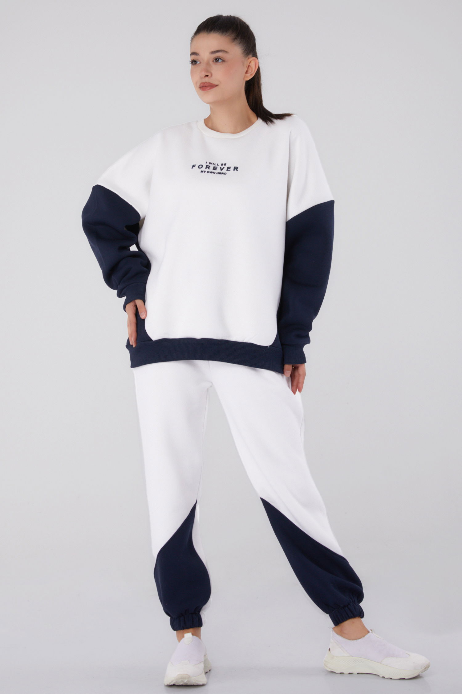 Düz Bisiklet Yaka Kadın Lacivert Garnili Eşofman Takımı - 26277 - 2