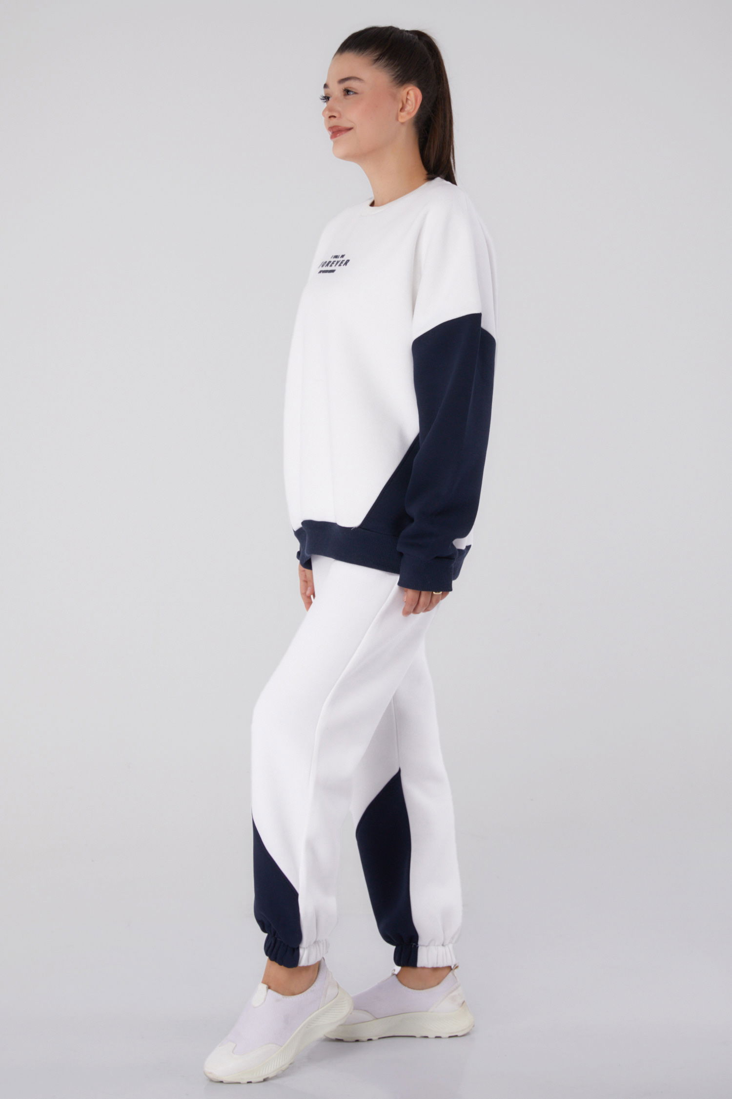 Düz Bisiklet Yaka Kadın Lacivert Garnili Eşofman Takımı - 26277 - 4