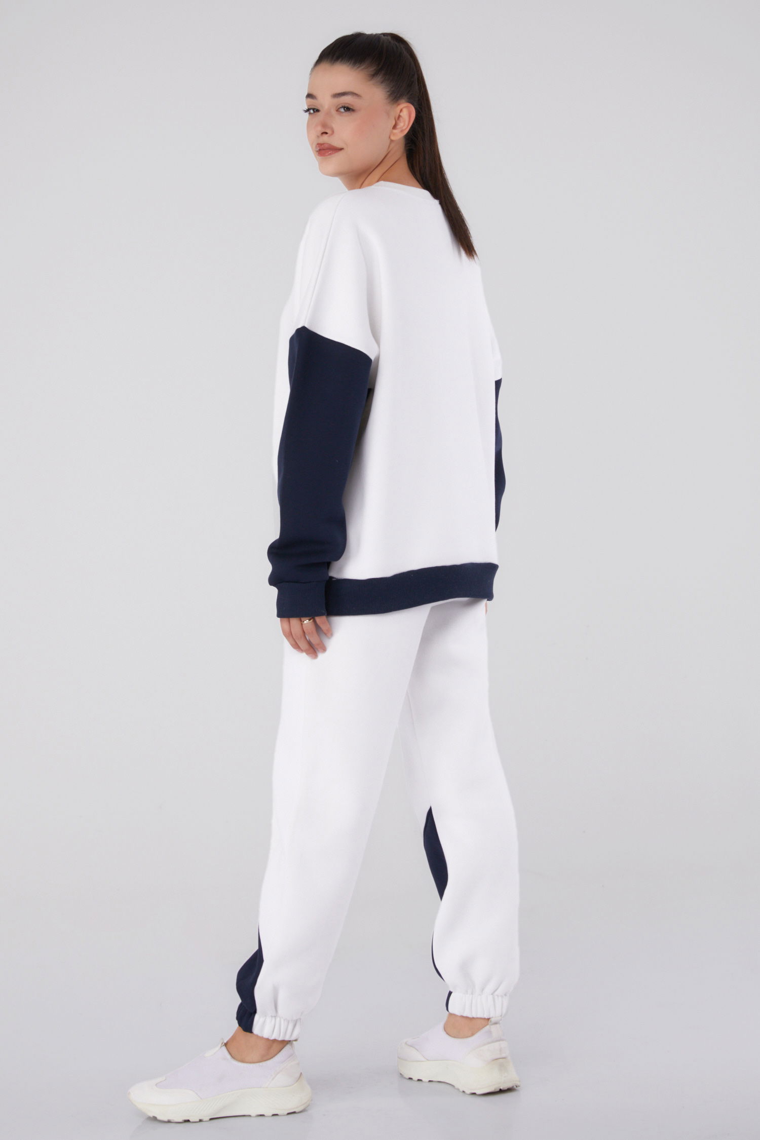 Düz Bisiklet Yaka Kadın Lacivert Garnili Eşofman Takımı - 26277 - 5