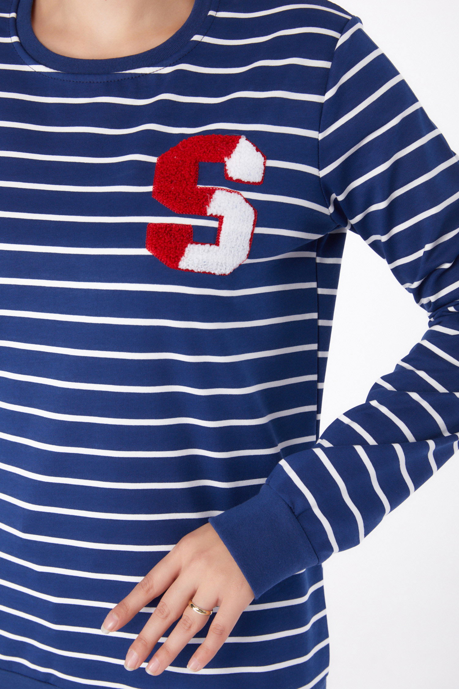Düz Bisiklet Yaka Kadın Lacivert Nakışlı Sweatshirt - 26286 - 5