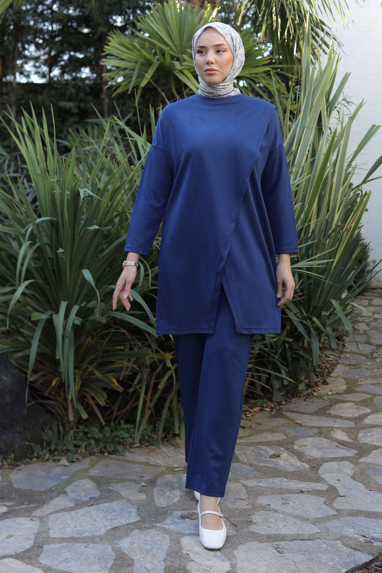 Düz Bisiklet Yaka Kadın Lacivert Spor Tunik Pantolon İkili Takım - 13154 - TOFİSA