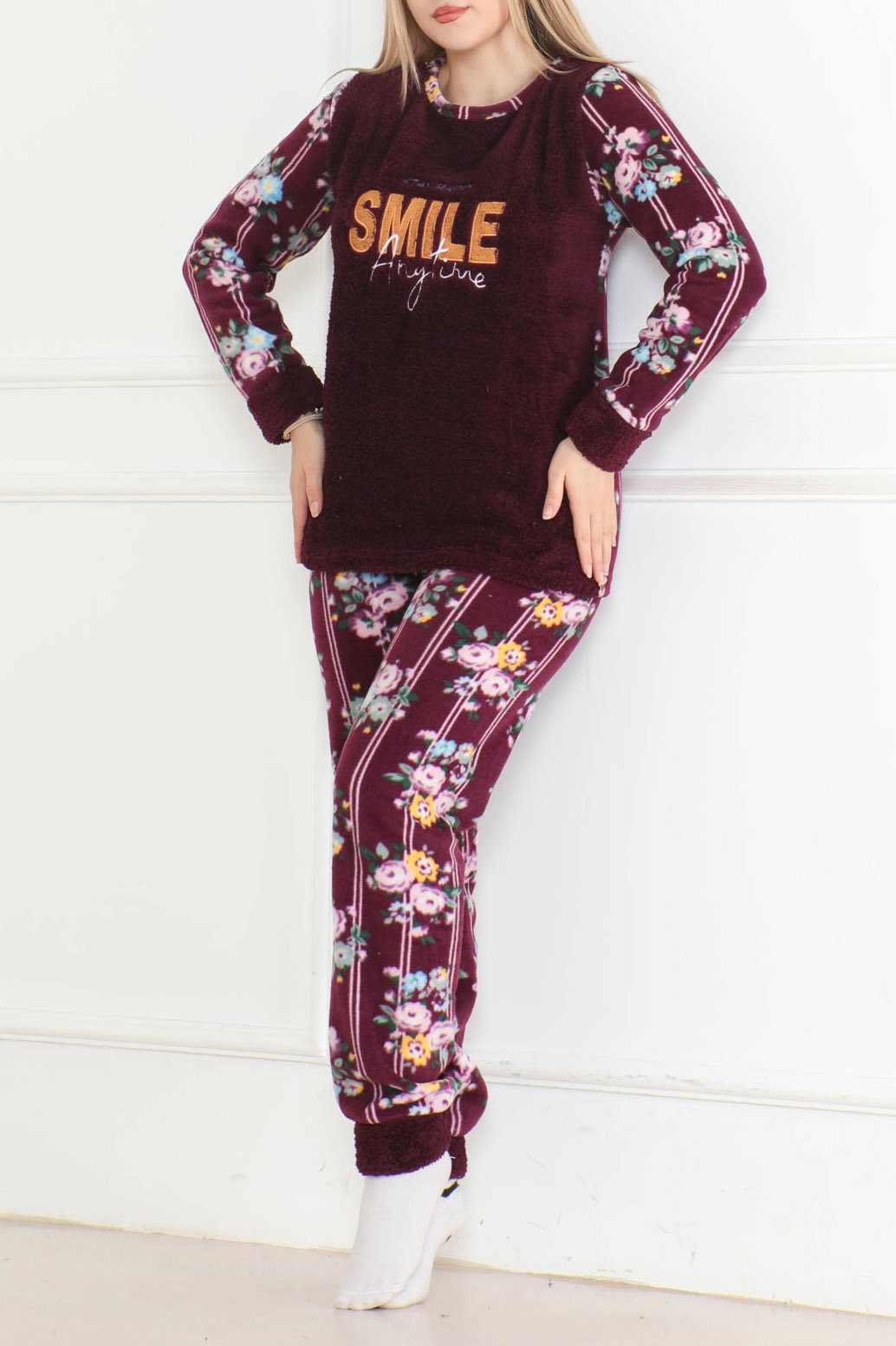 Düz Bisiklet Yaka Kadın Mor Nakışlı Peluş Polar Pijama Takım - 26633 - 2