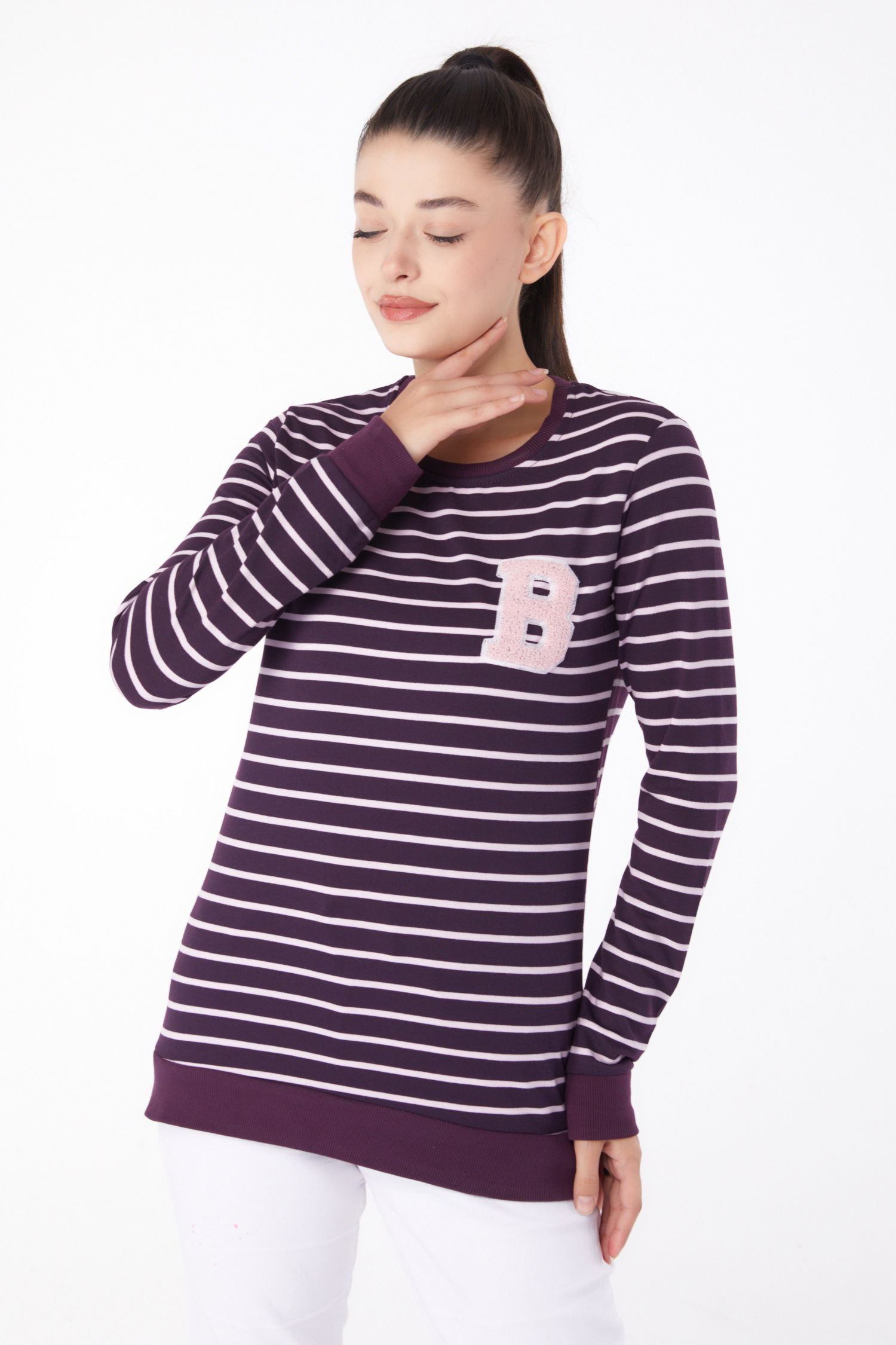 Düz Bisiklet Yaka Kadın Mor Nakışlı Sweatshirt - 26289 - 2