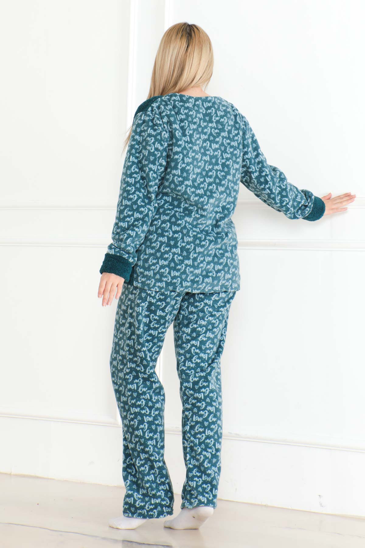 Düz Bisiklet Yaka Kadın Petrol Nakışlı Peluş Polar Pijama Takım - 26642 - 4