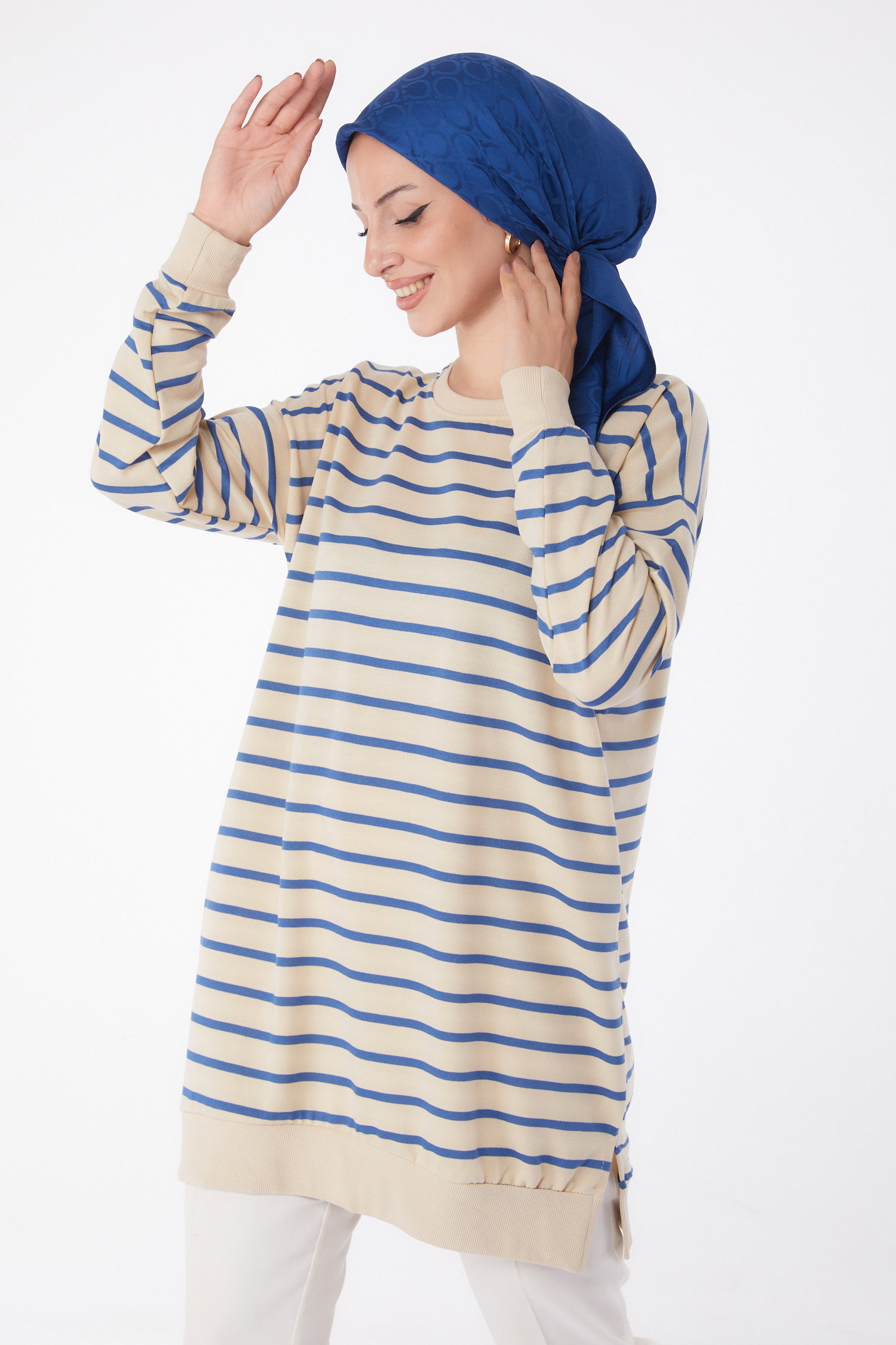Düz Bisiklet Yaka Kadın Saks Çizgili Sweatshirt - 26048 - 2