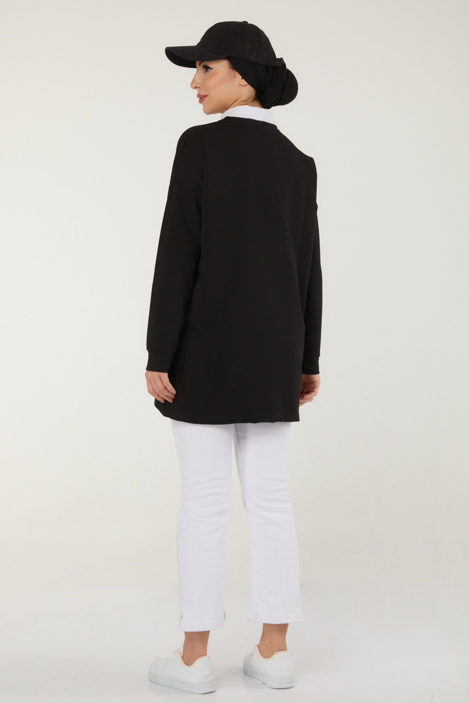 Düz Bisiklet Yaka Kadın Siyah Baskılı Sweat - 26239 - 6