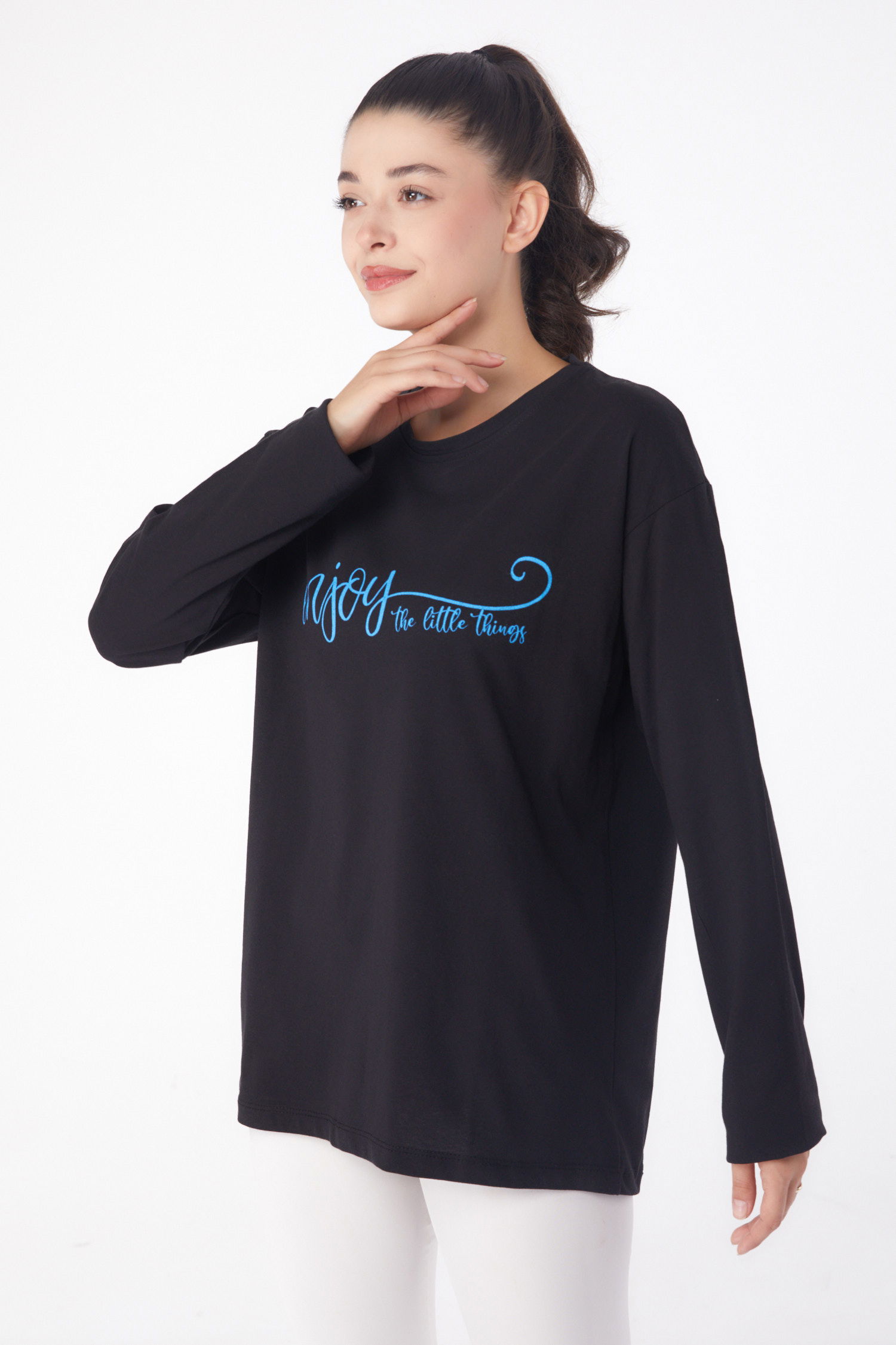 Düz Bisiklet Yaka Kadın Siyah Baskılı Sweat - 26240 - 2