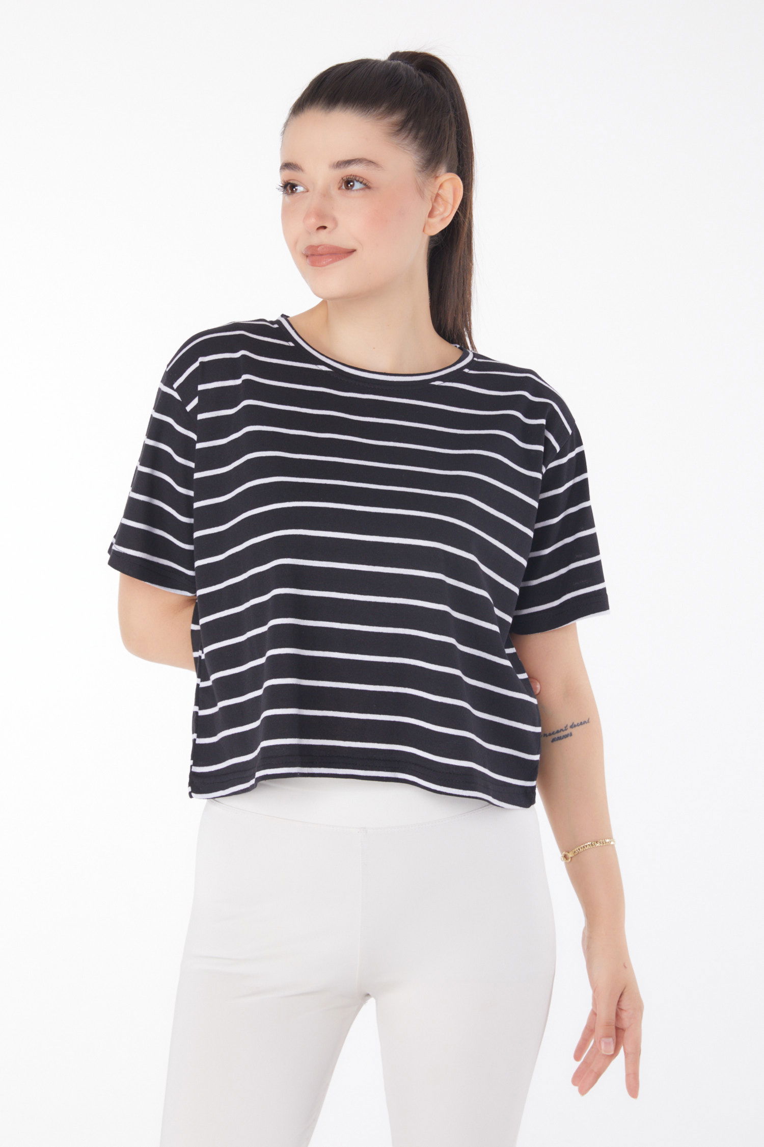 Çizgili Kısa Kollu Crop Siyah - 25842 - 3