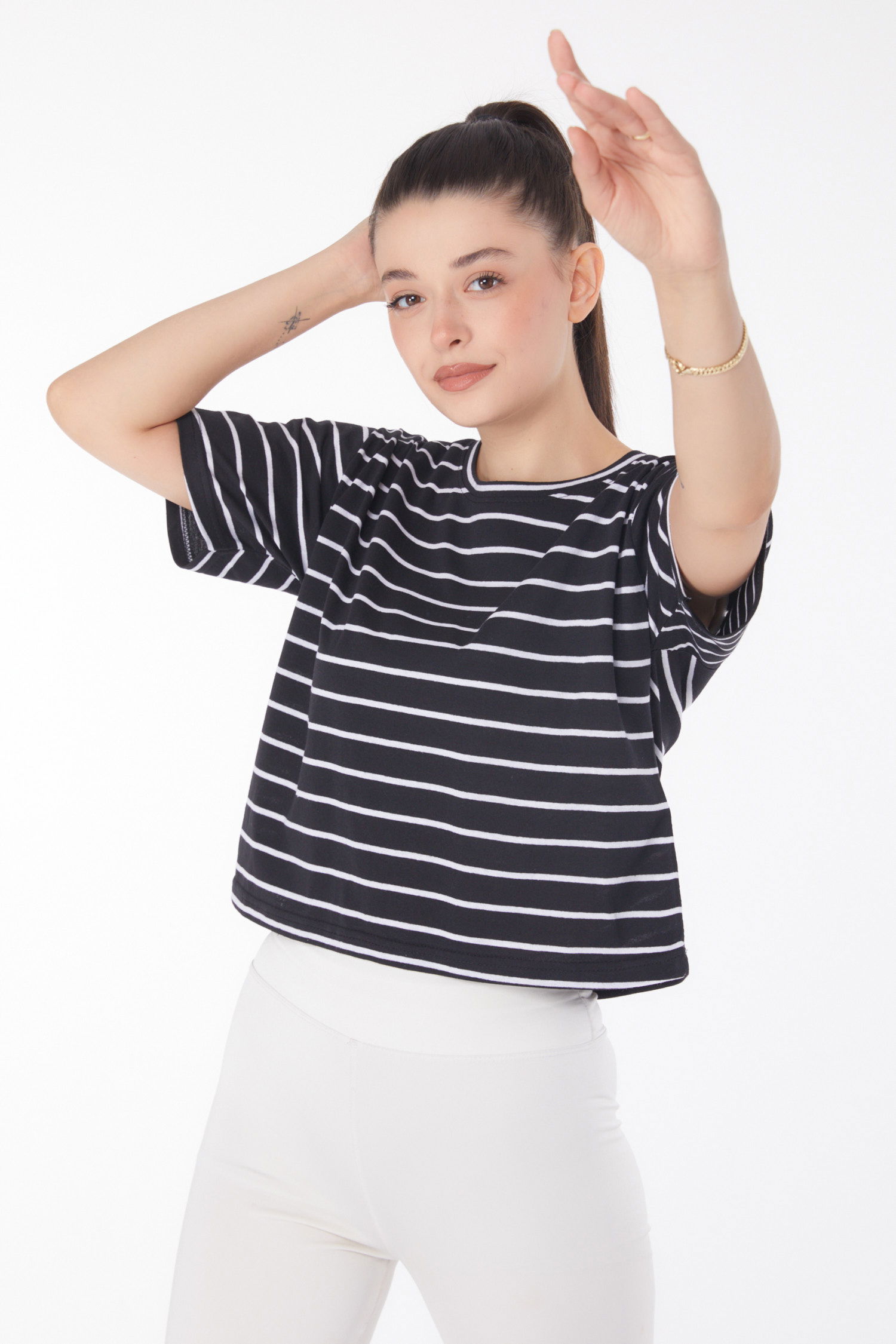 Çizgili Kısa Kollu Crop Siyah - 25842 - 6