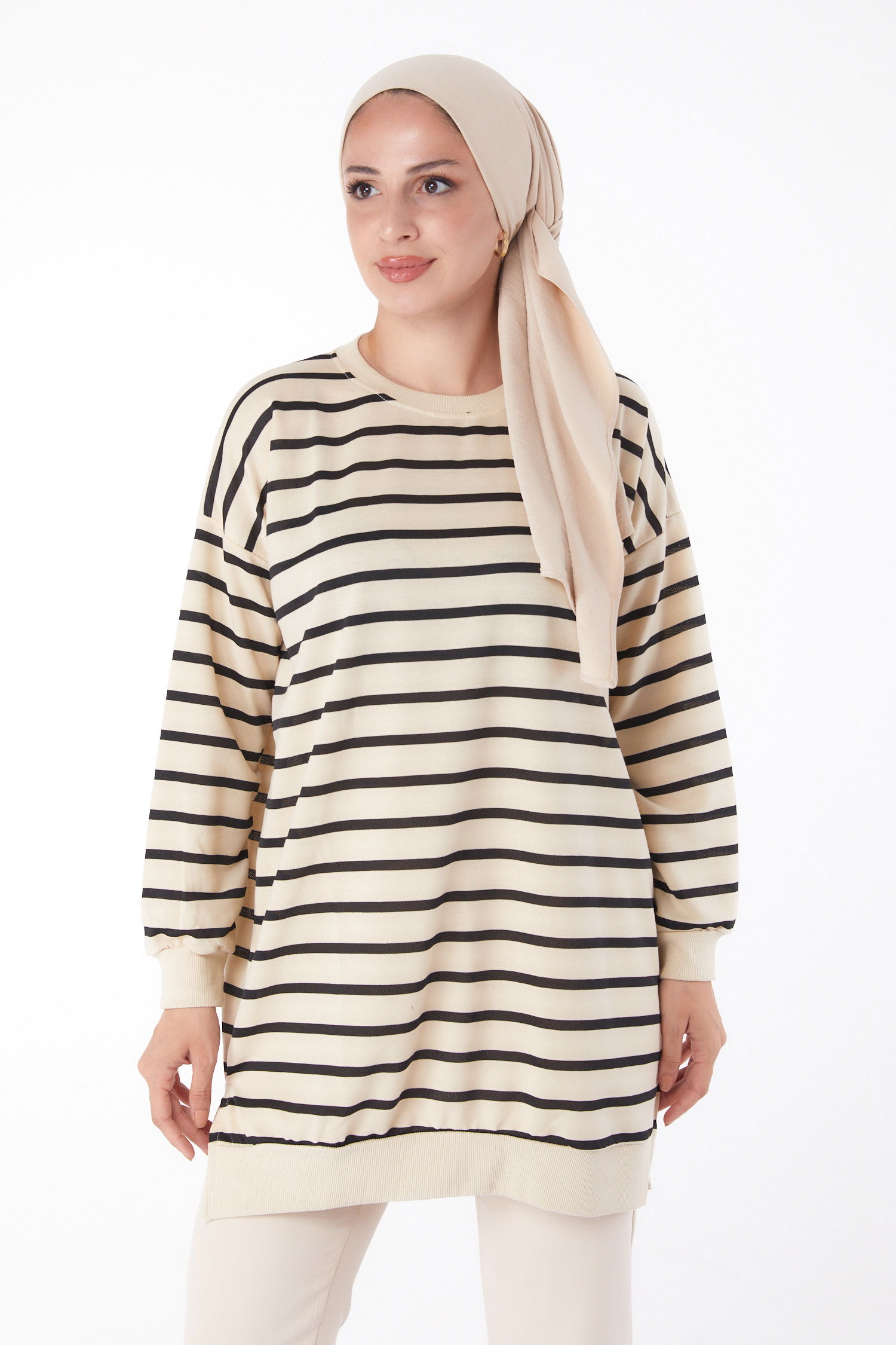 Düz Bisiklet Yaka Kadın Siyah Çizgili Sweatshirt - 26137 - 2