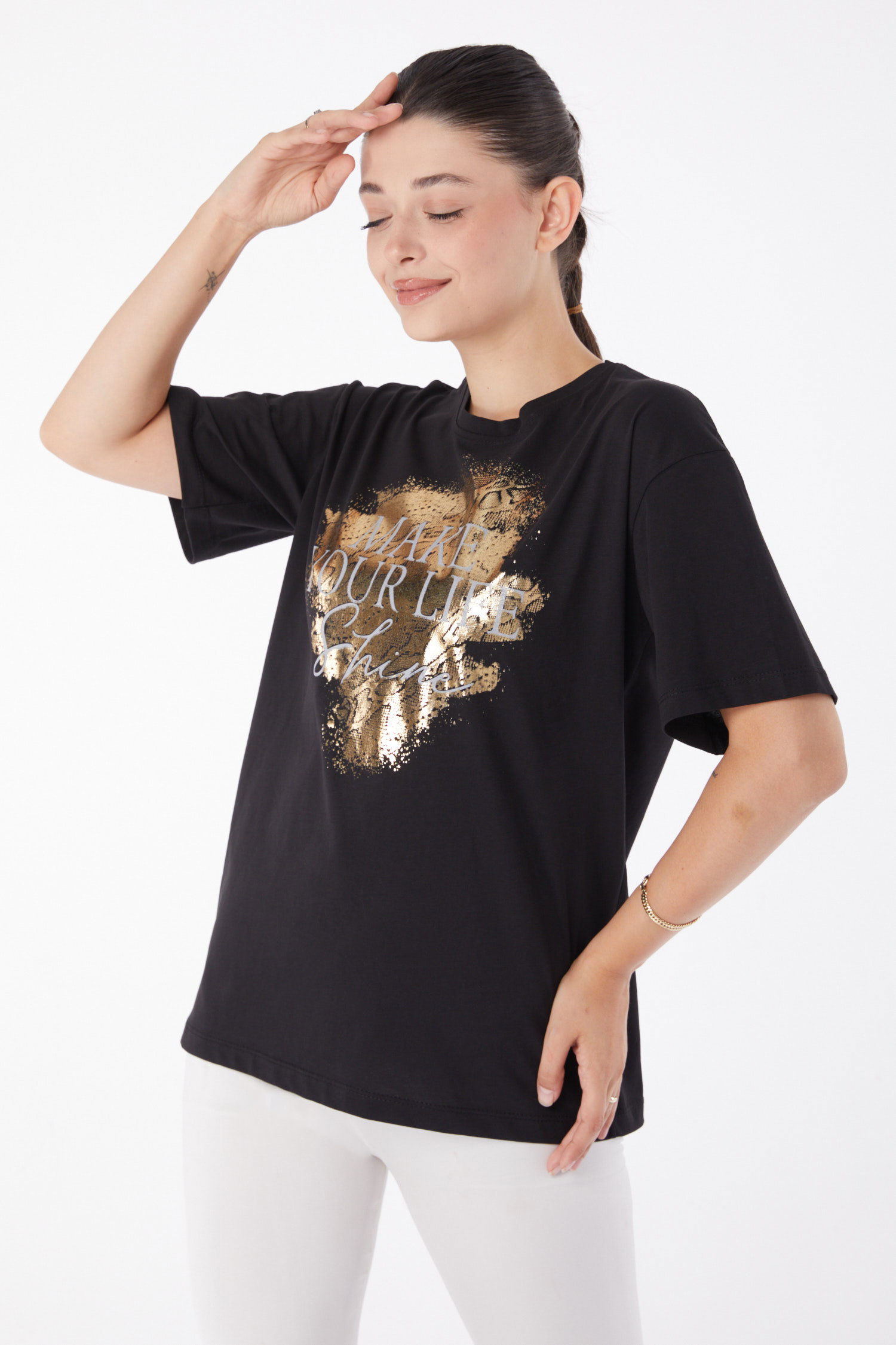 Düz Bisiklet Yaka Kadın Siyah Kısa Kollu Baskılı T-shirt - 25980 - 1