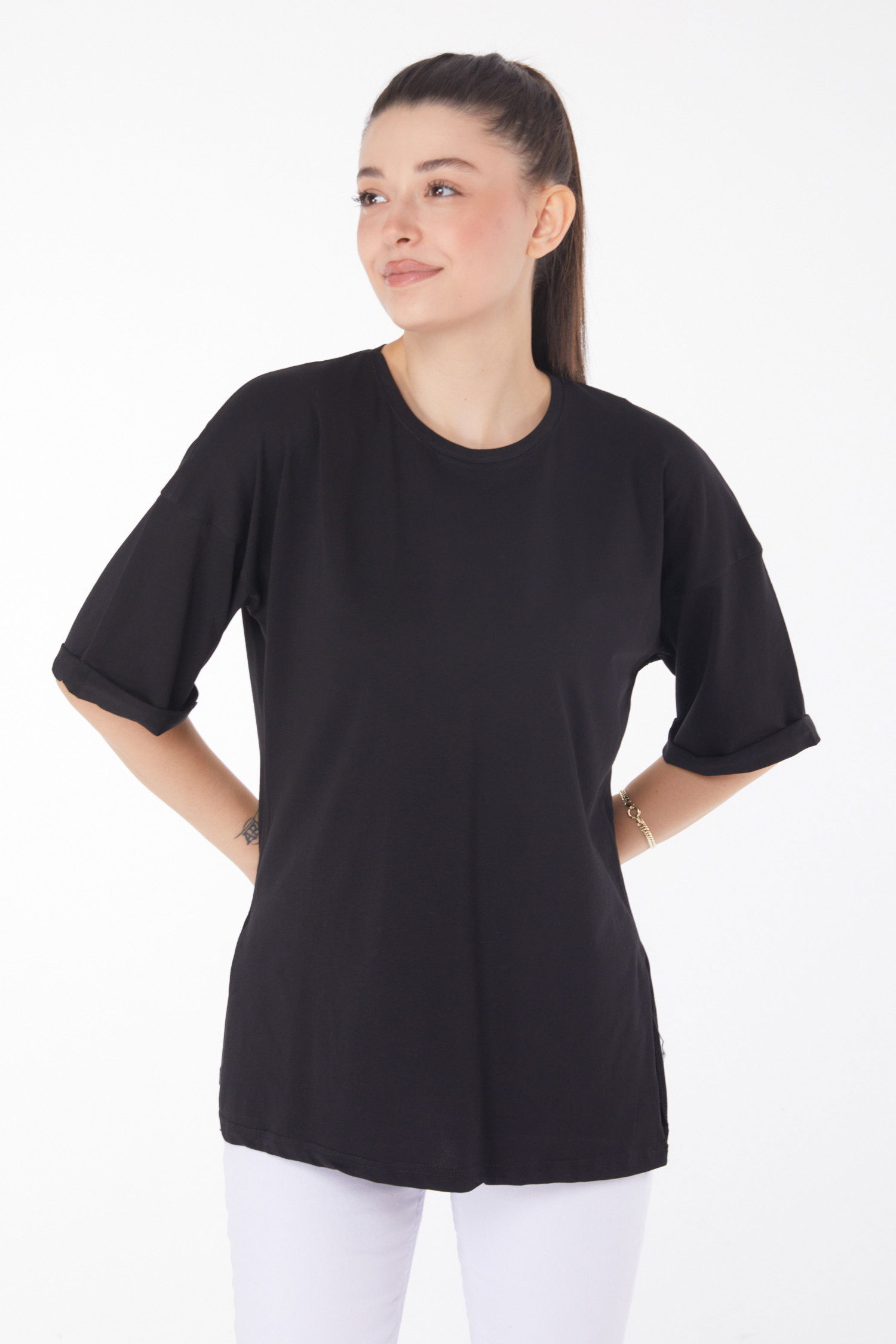 Düz Bisiklet Yaka Kadın Siyah T-Shirt - 25849 - 2