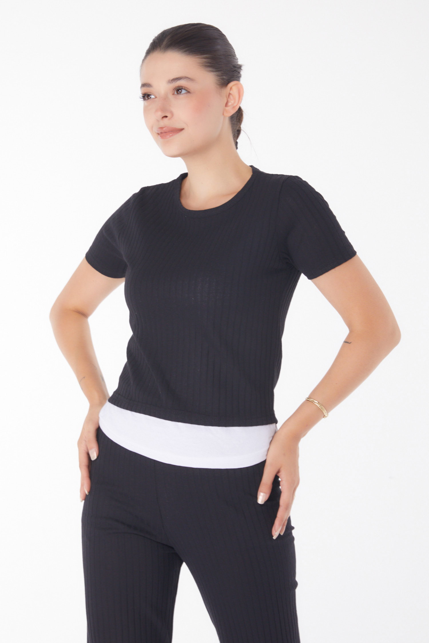 Düz Bisiklet Yaka Kadın Siyah T-shirt Pantolon İkili Takım - 25952 - 1