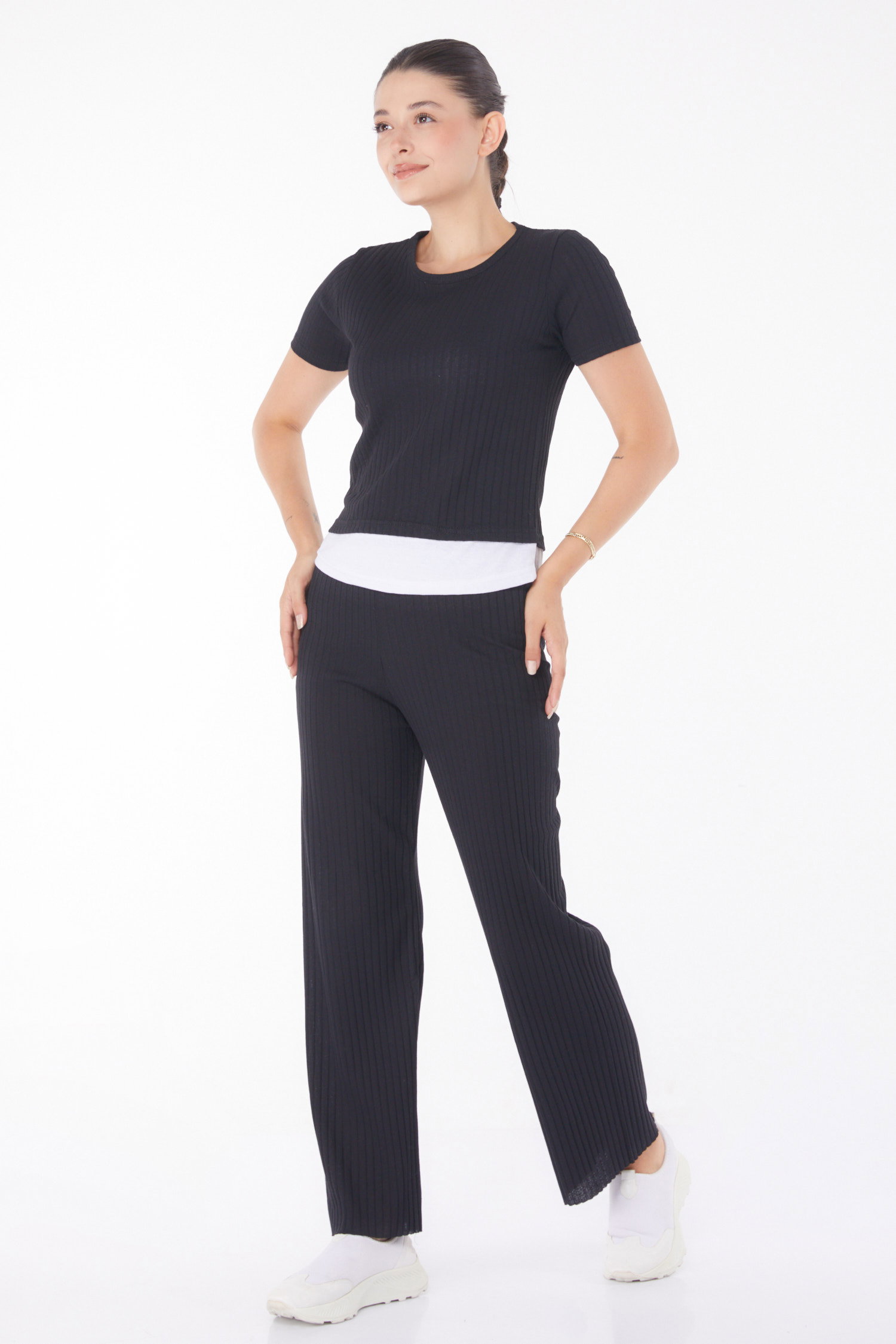 Düz Bisiklet Yaka Kadın Siyah T-shirt Pantolon İkili Takım - 25952 - 3