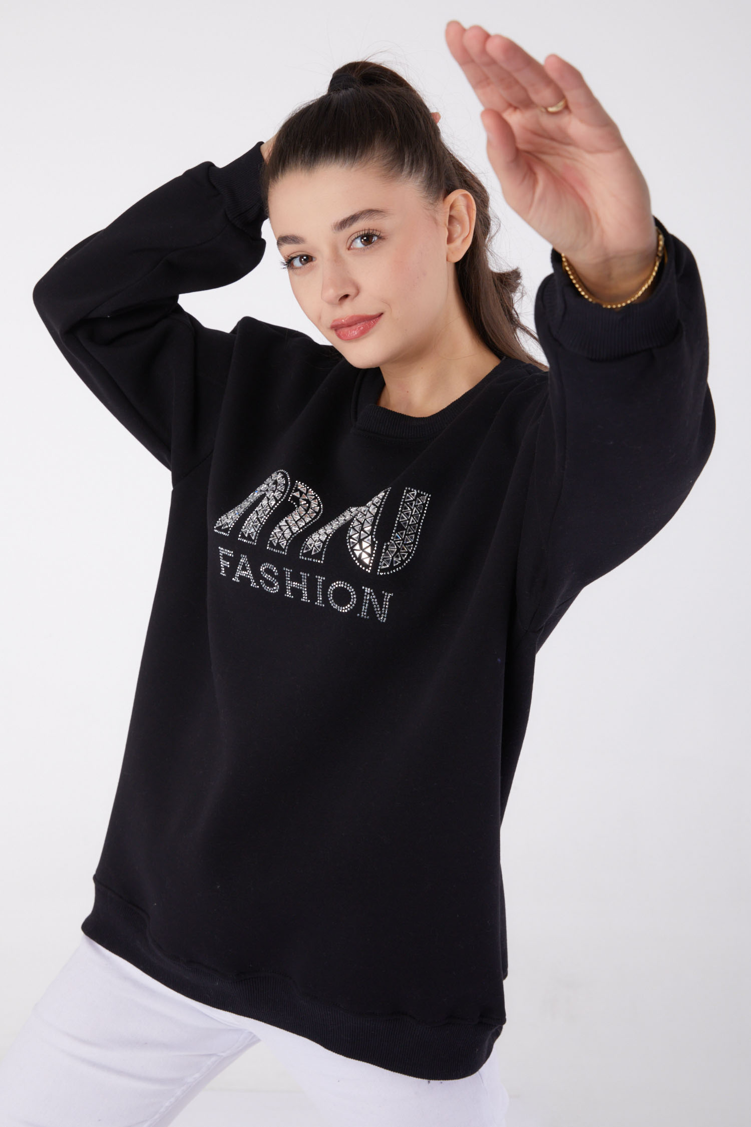 Düz Bisiklet Yaka Kadın Siyah Taşlı Sweatshirt - 26478 - 1
