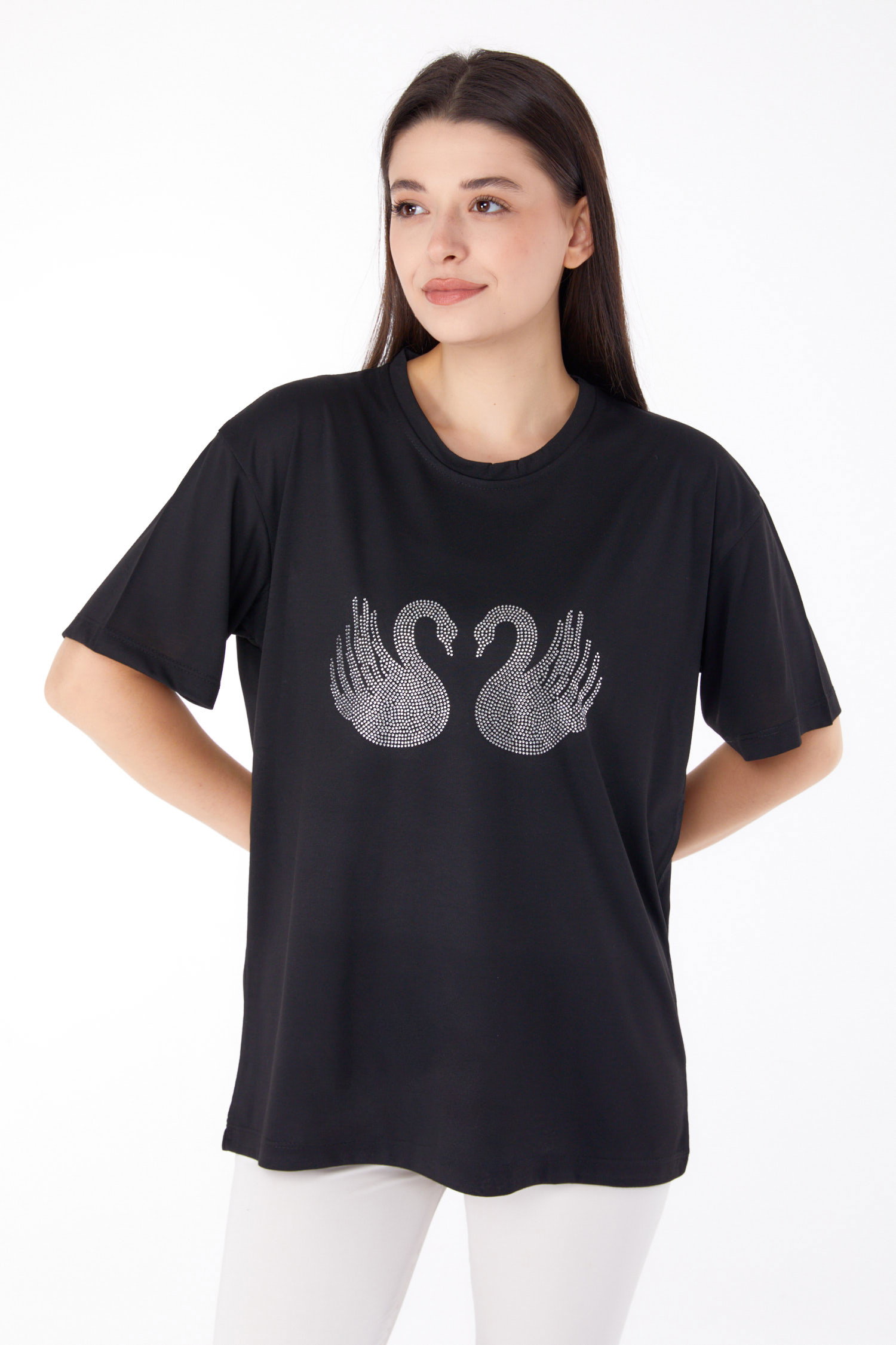 Düz Bisiklet Yaka Kadın Siyah Taşlı T-shirt - 25696 - 1