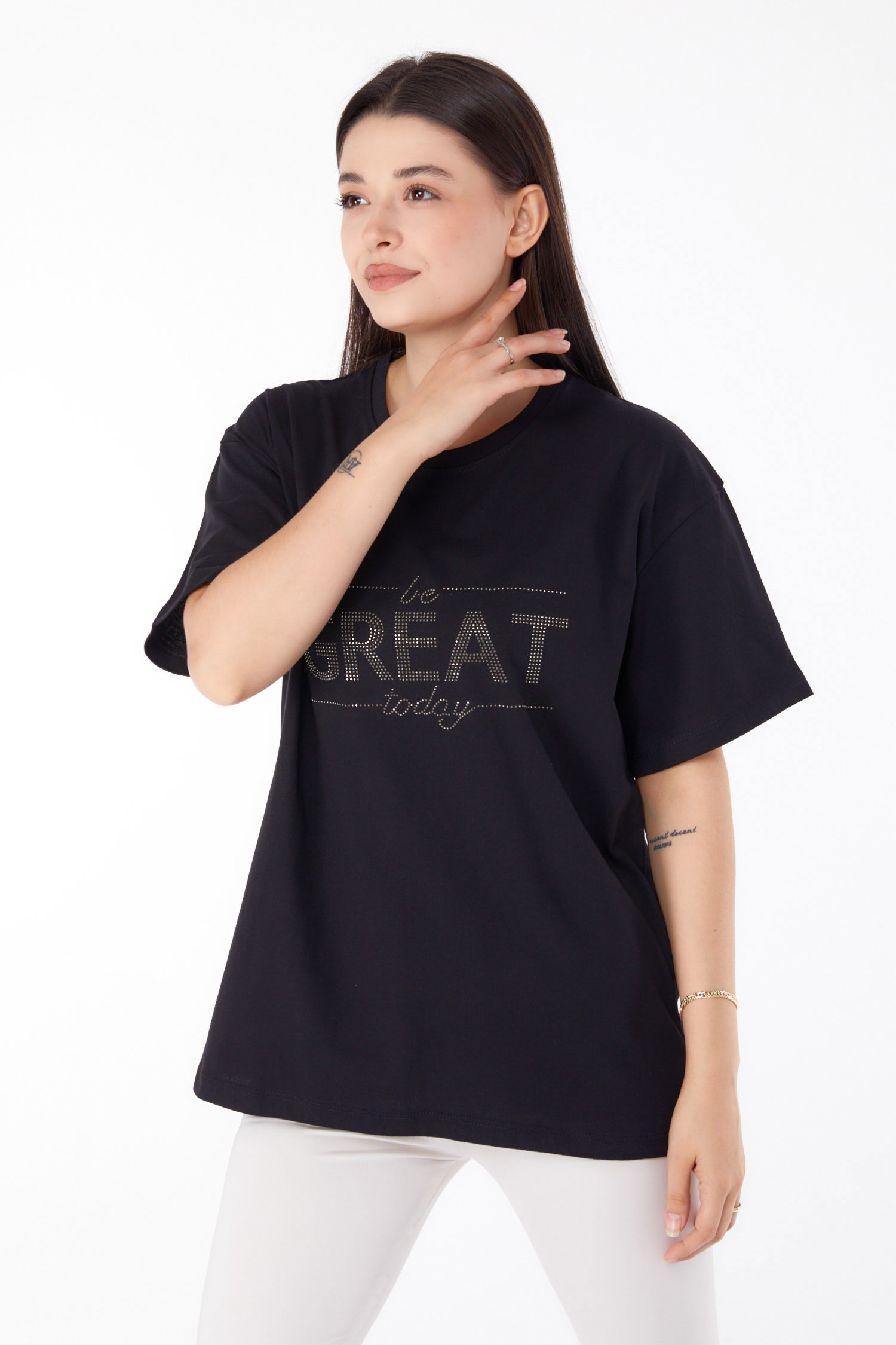 Düz Bisiklet Yaka Kadın Siyah Taşlı T-shirt