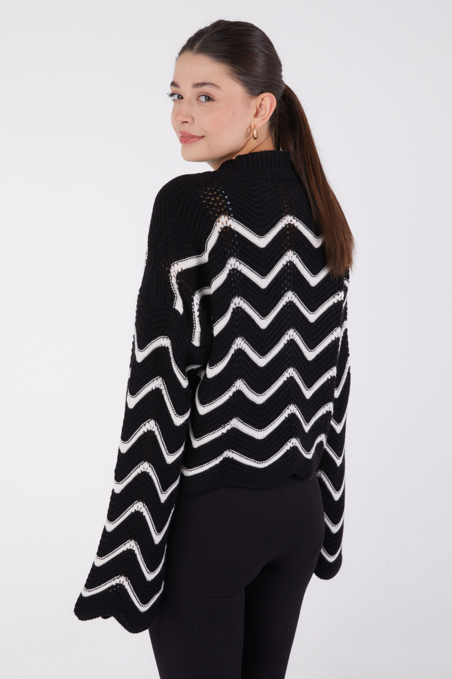 Düz Bisiklet Yaka Kadın Siyah Triko Bluz - 26496 - 4