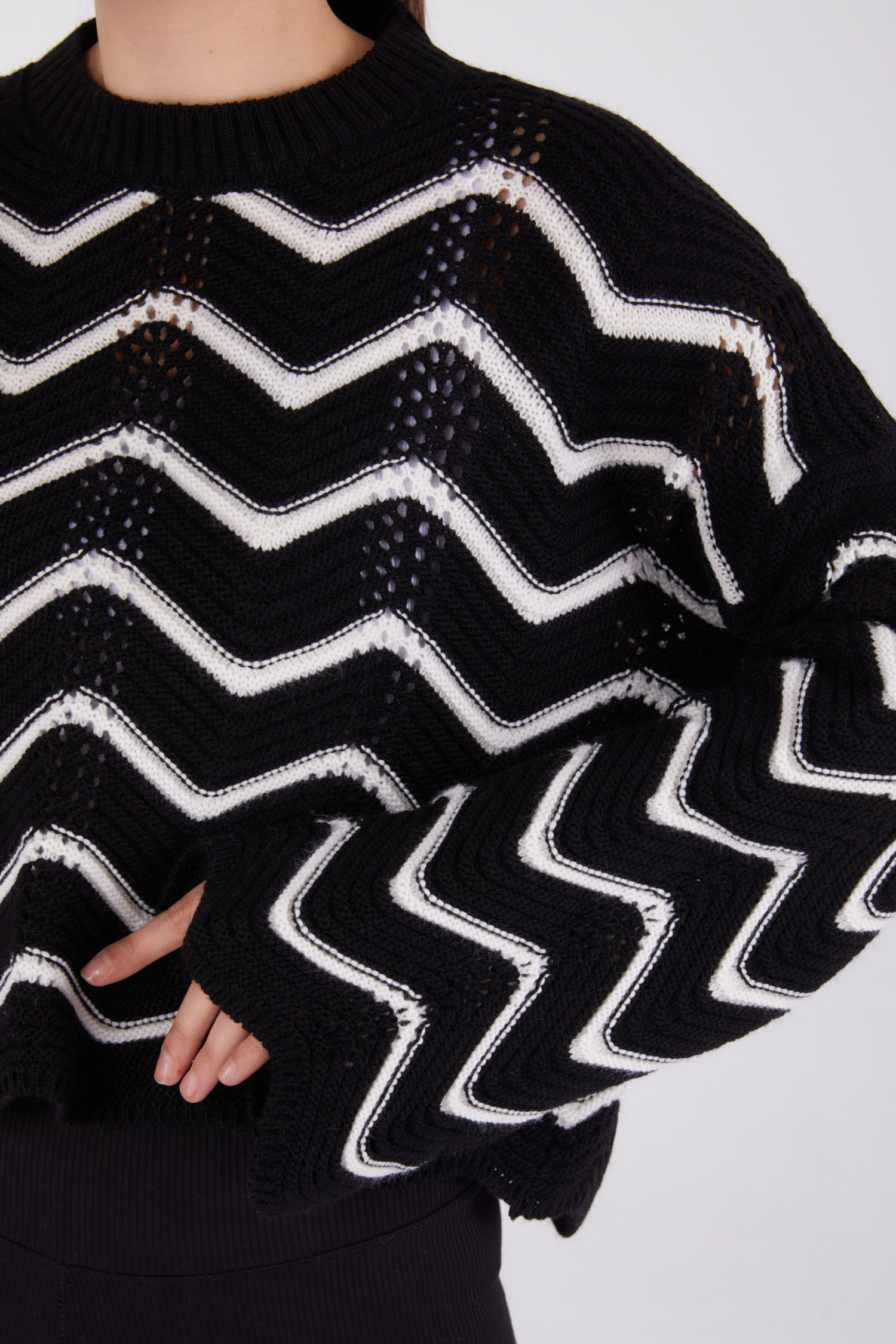 Düz Bisiklet Yaka Kadın Siyah Triko Bluz - 26496 - 5