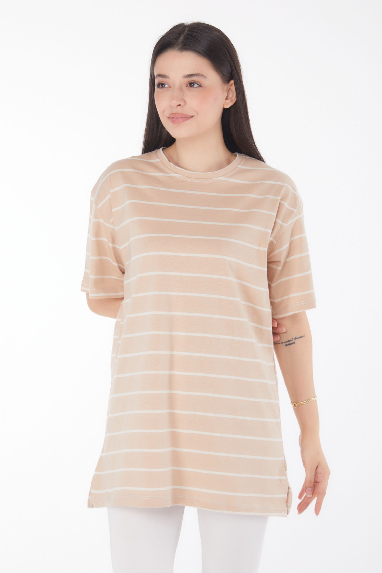 Düz Bisiklet Yaka Kadın Vizon Çizgili Kısa Kollu T-shirt - 25764 - 1