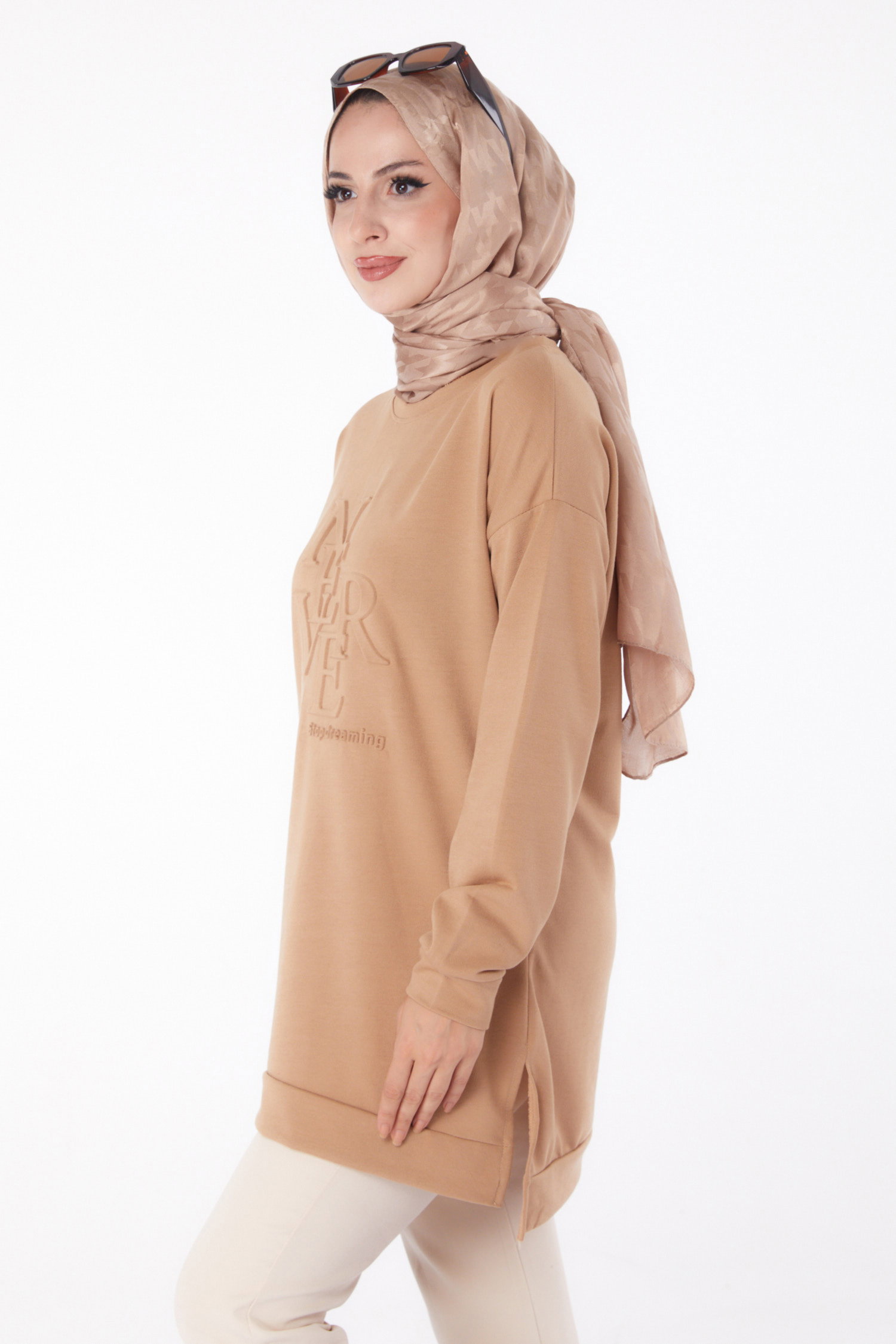 Düz Bisiklet Yaka Kadın Vizon Sweat - 26201 - 3