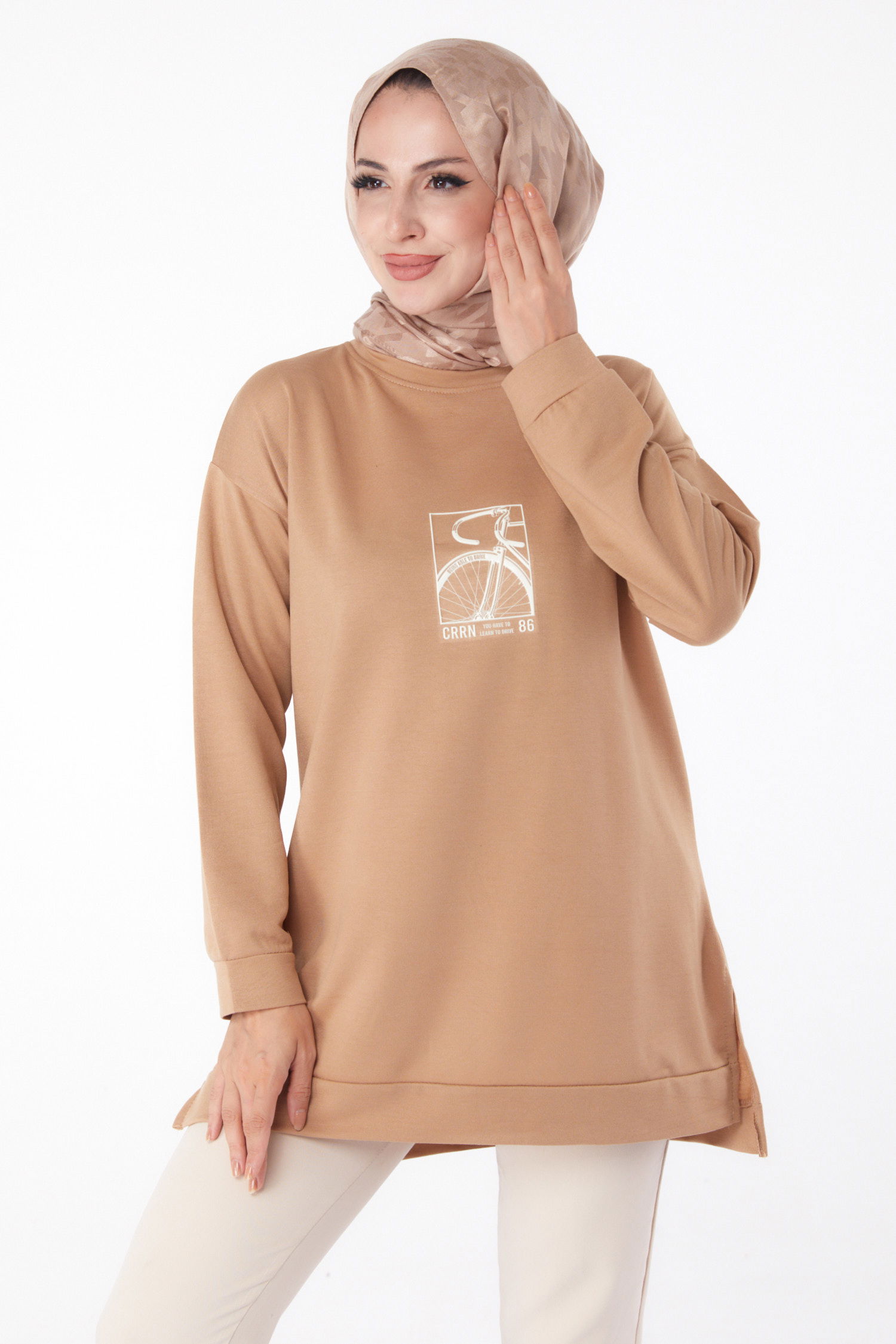 Düz Bisiklet Yaka Kadın Vizon Sweat - 26202 - 2