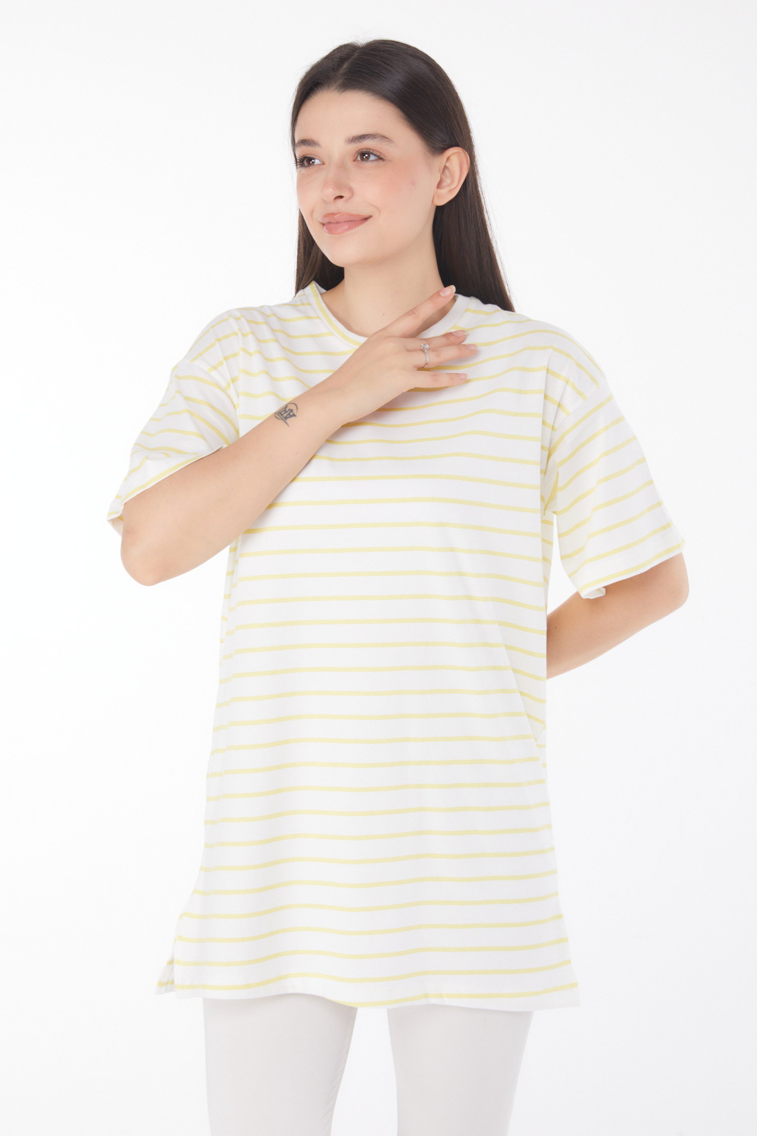 Düz Bisiklet Yaka Kadın Yeşil Çizgili Kısa Kollu T-shirt - 25765 - 1